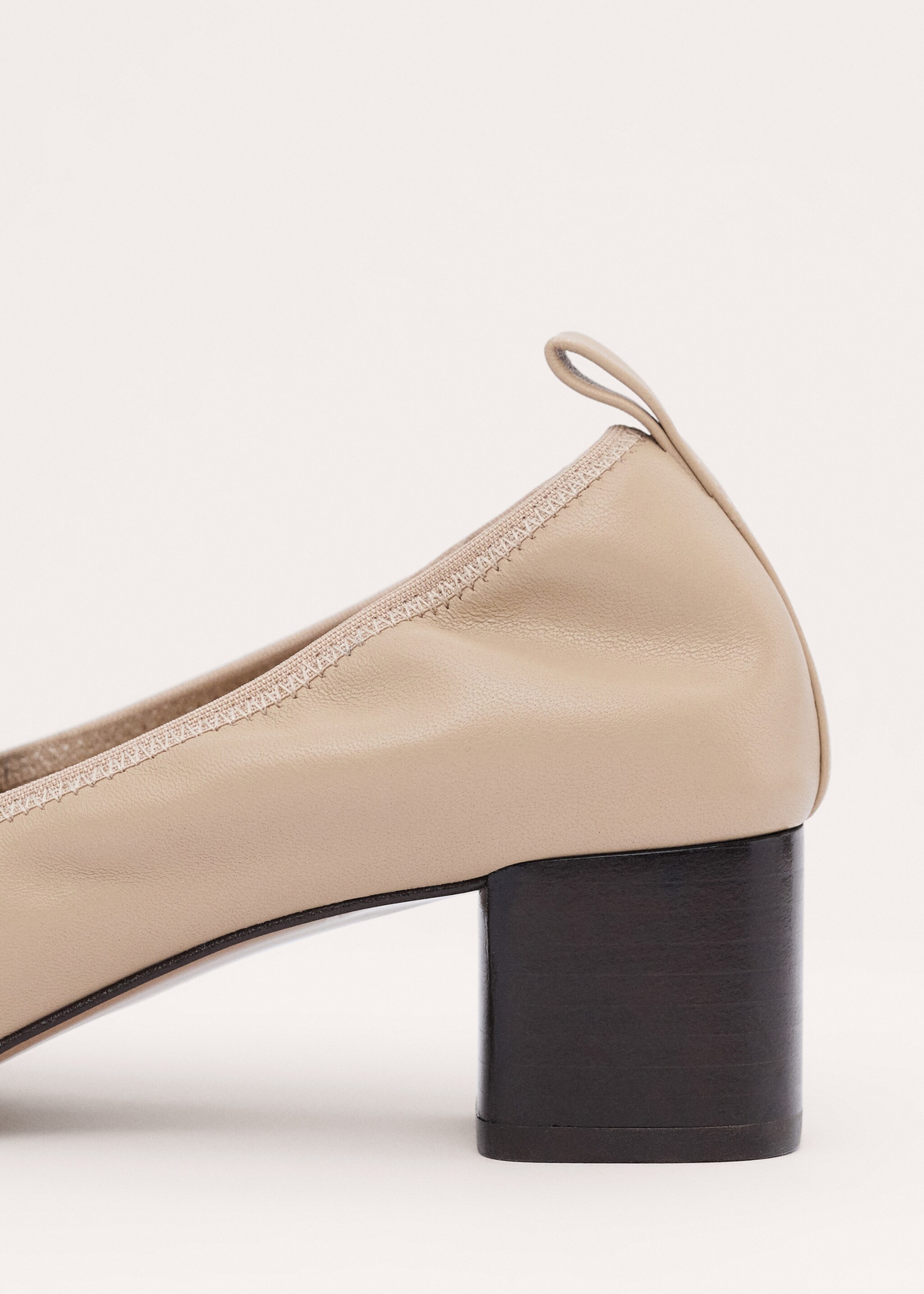 Block heel ballerina shoe - Details of the article 2, Beige. Ref: 27054444-00.