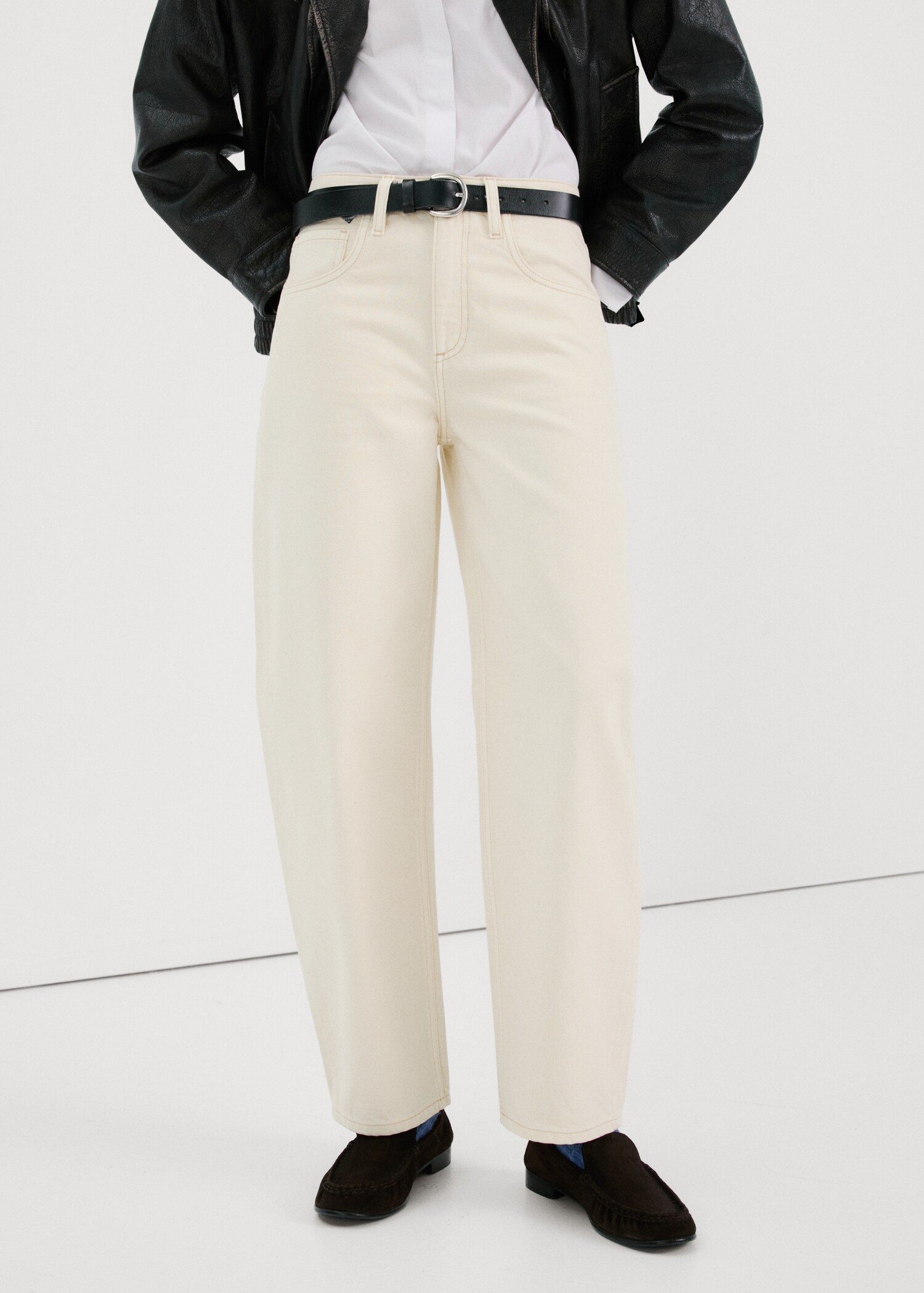 High-waisted barrel jeans - Medium plane