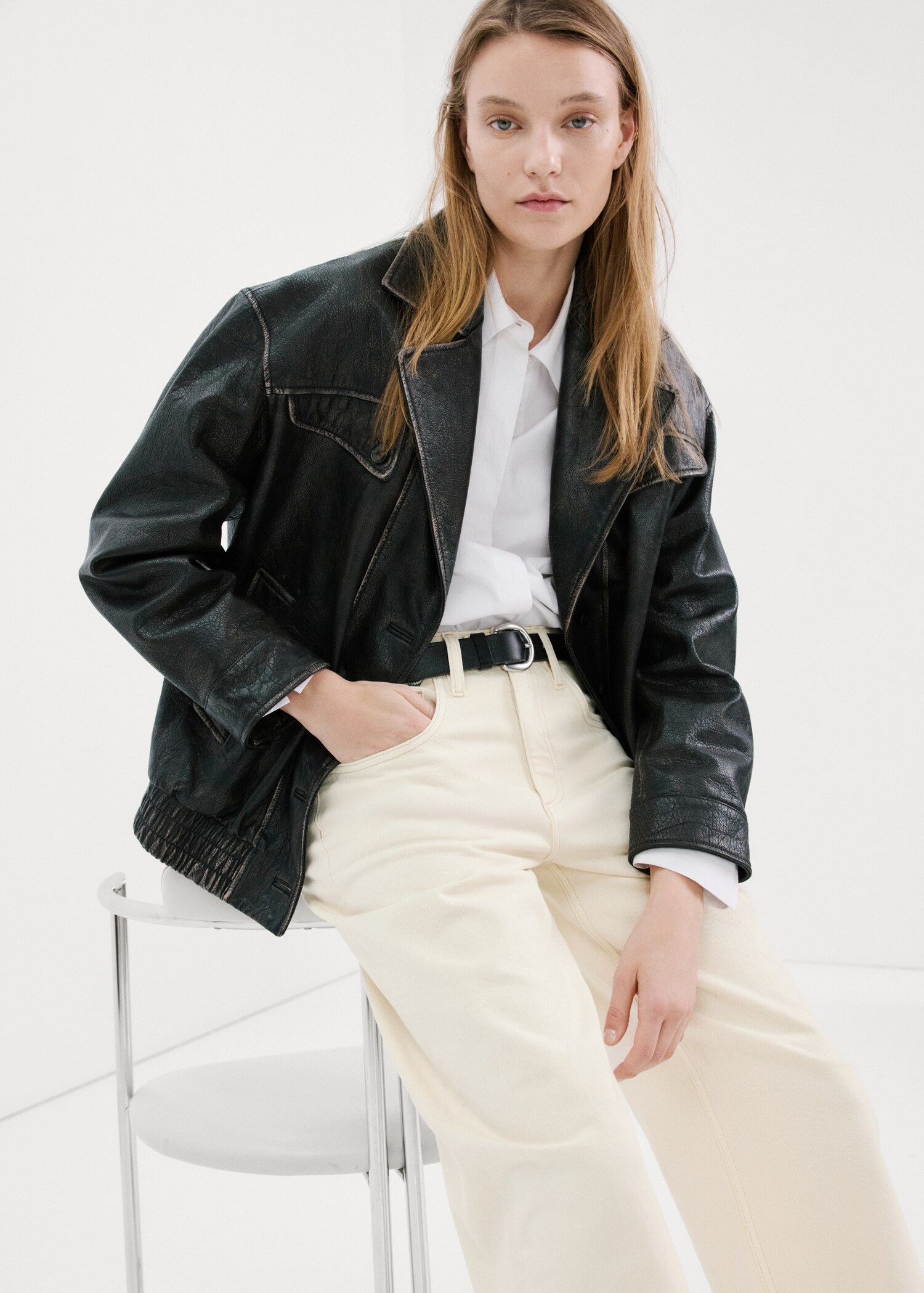 High-waisted barrel jeans - Details of the article 2