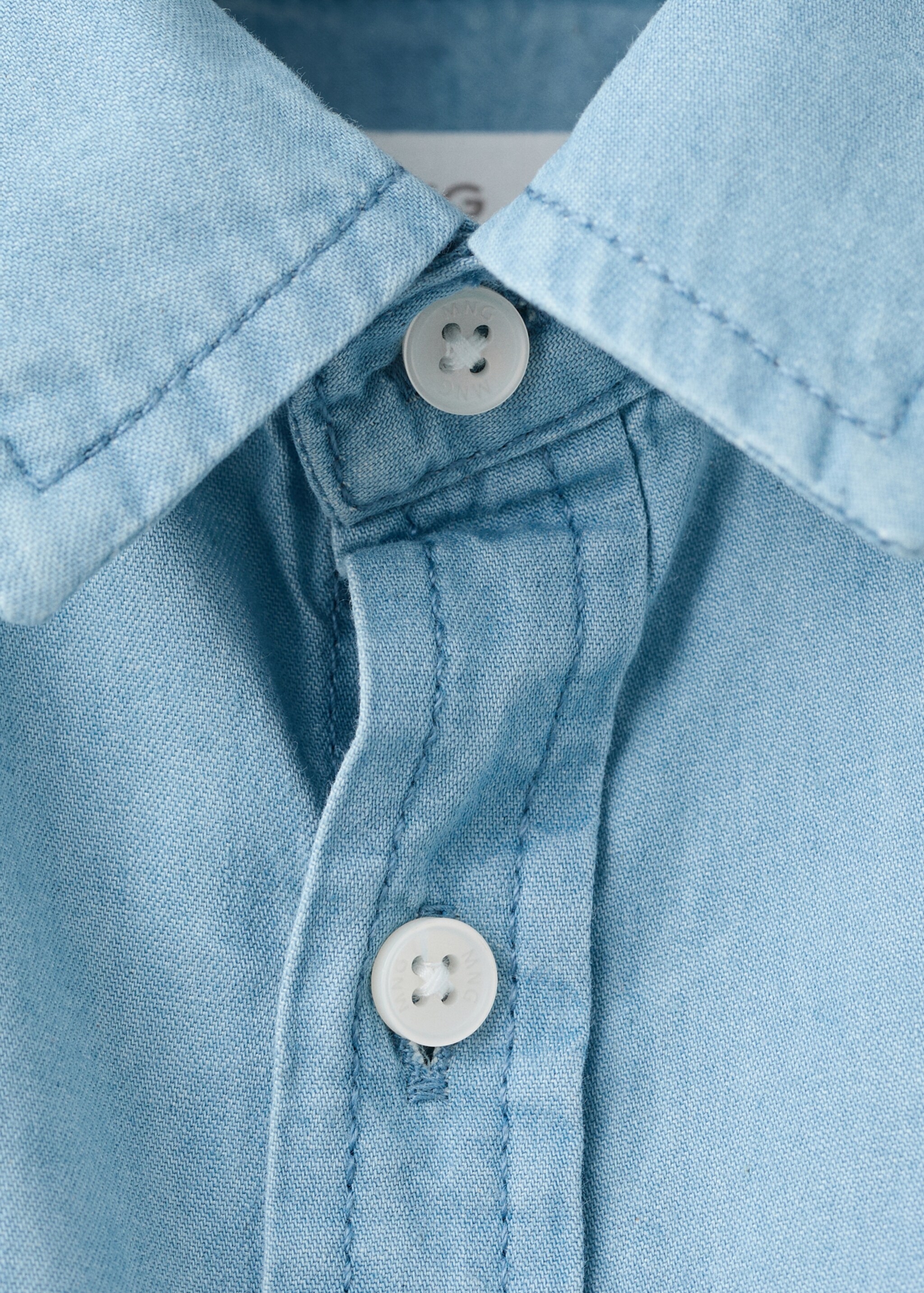 Camisa denim algodón - Detalle del artículo 8, Azul claro. Ref: 27055153-00.
