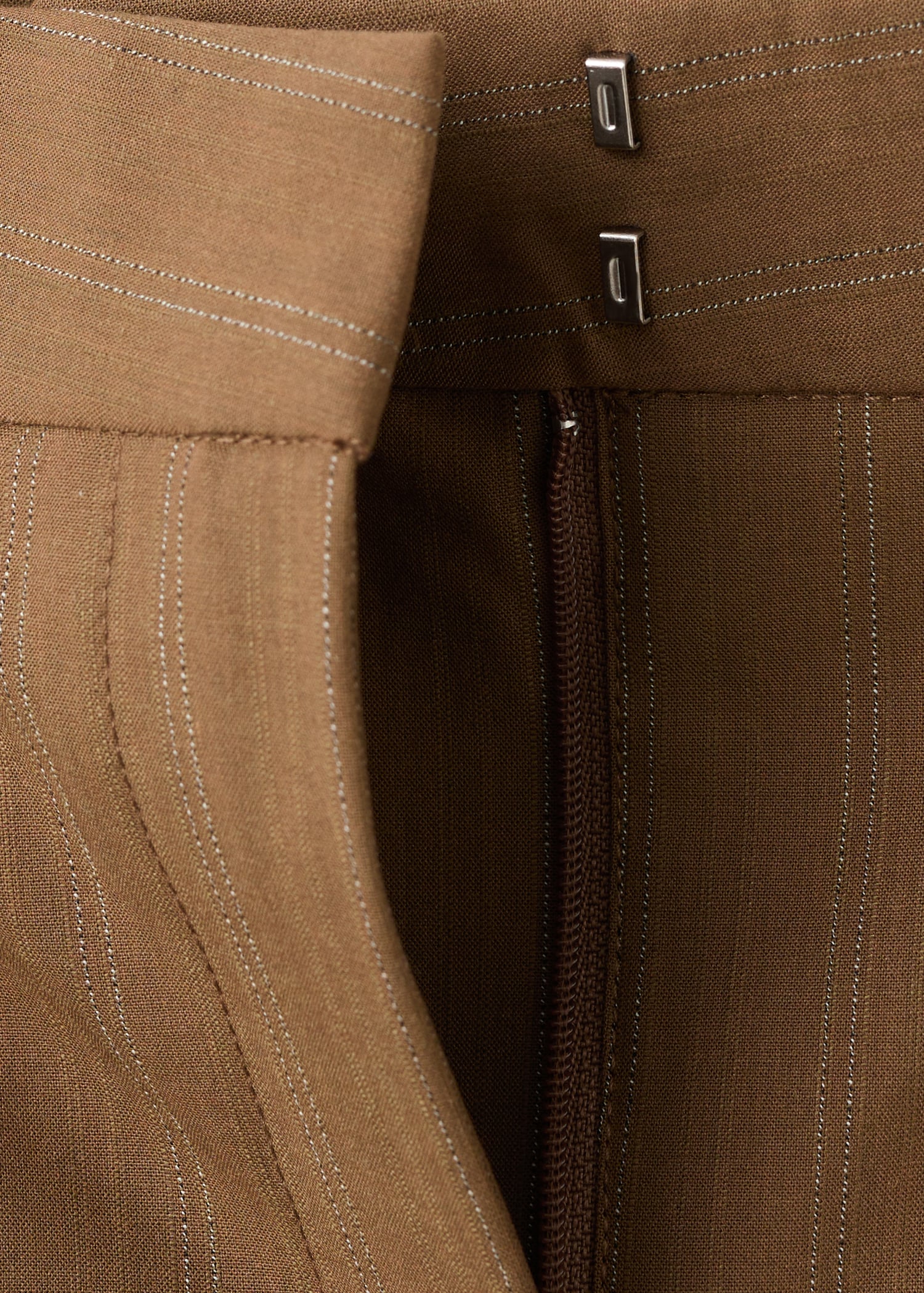 Pantalon de costume fines rayures - Détail de l'article 8