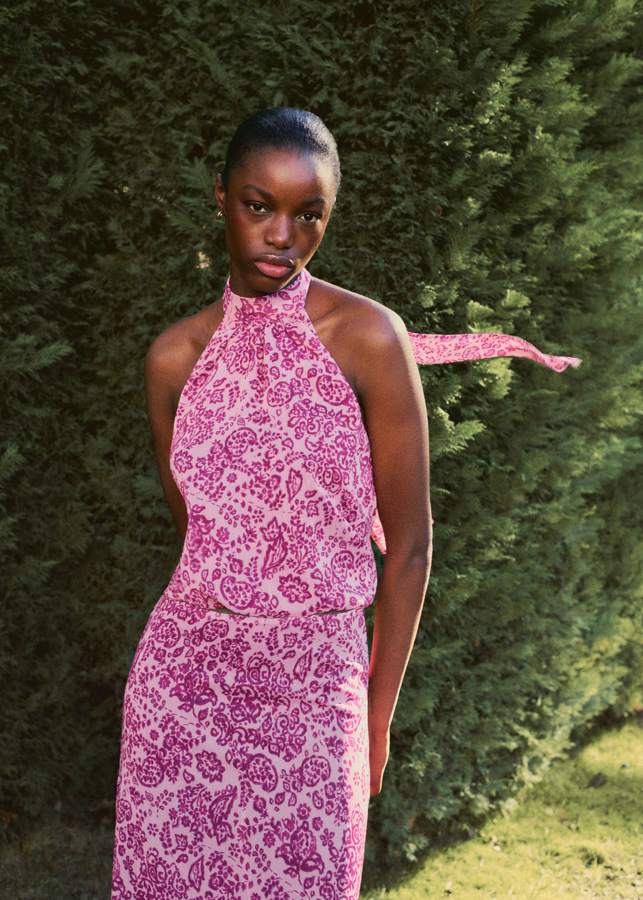 Printed halter neck blouse - Details of the article 6, Pink. Ref: 27055811-00.