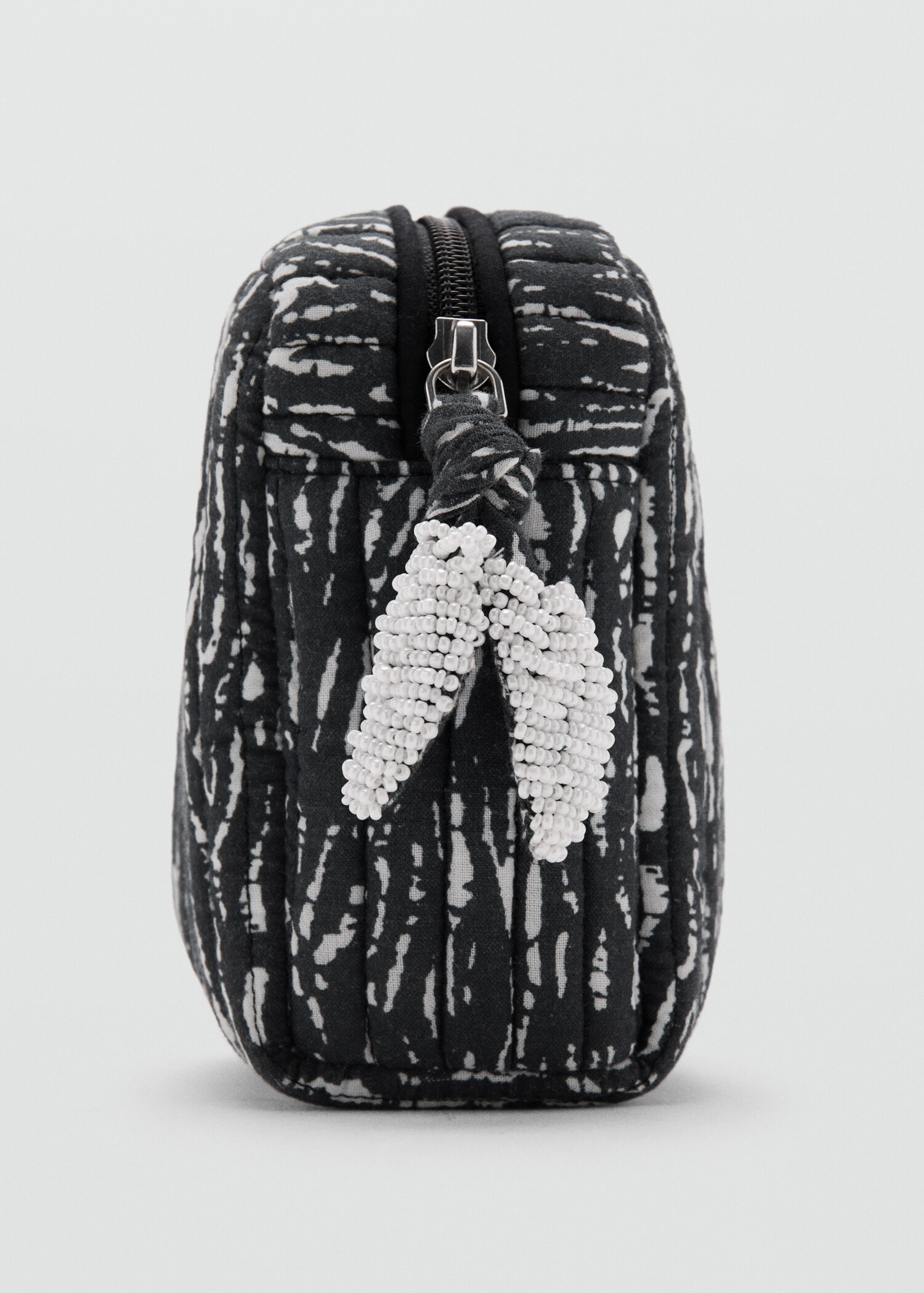 حقيبة زينة بنقشة زيبرا - تفاصيل المنتج 1