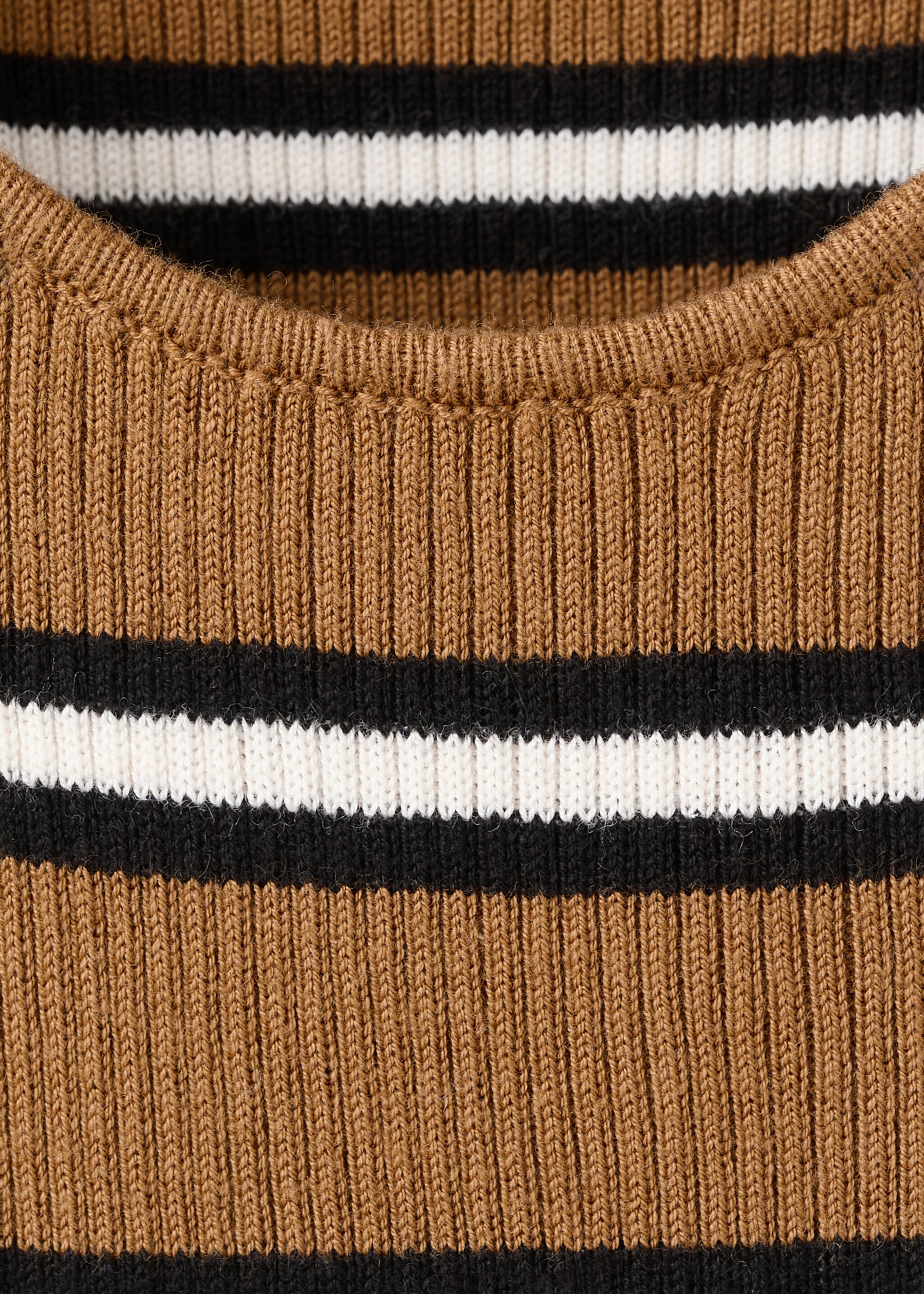 Top maille à rayures - Détail de l'article 8, Caramel. Ref: 27055818-00.