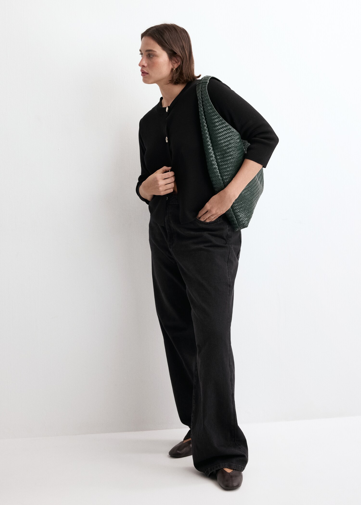 Knitted cardigan with jewel button - Details of the article 3