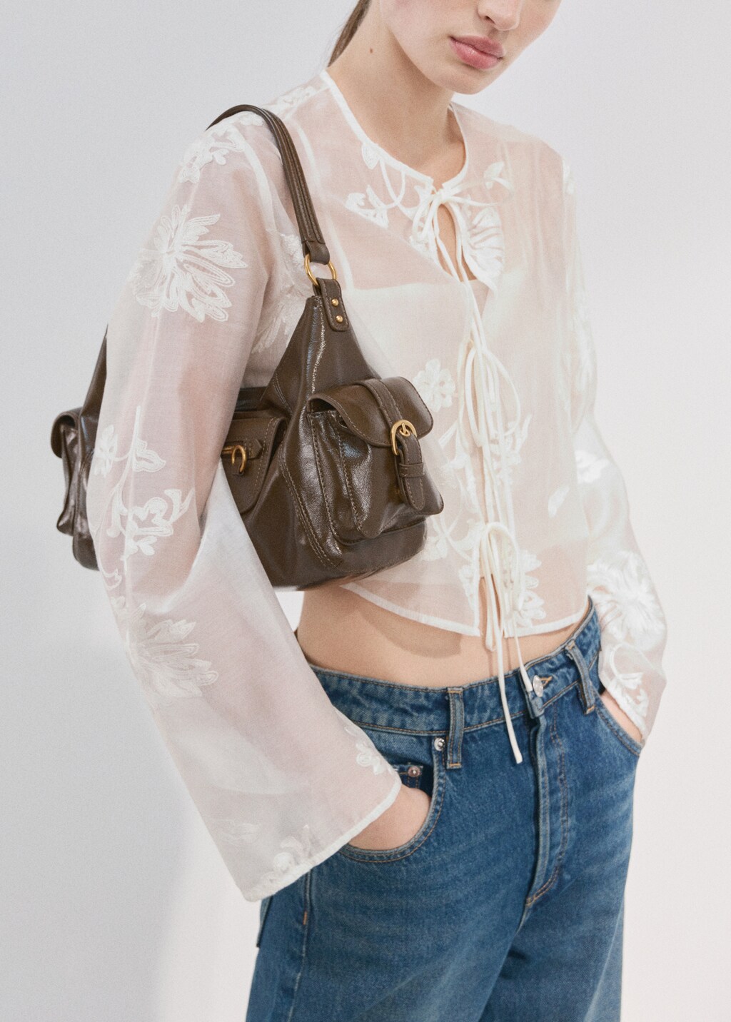 Lyocell blouse with floral embroidery - image 4