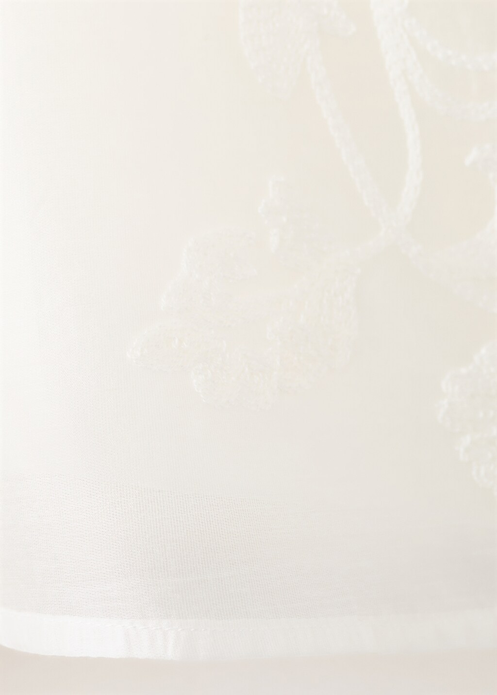 Lyocell blouse with floral embroidery - image 5