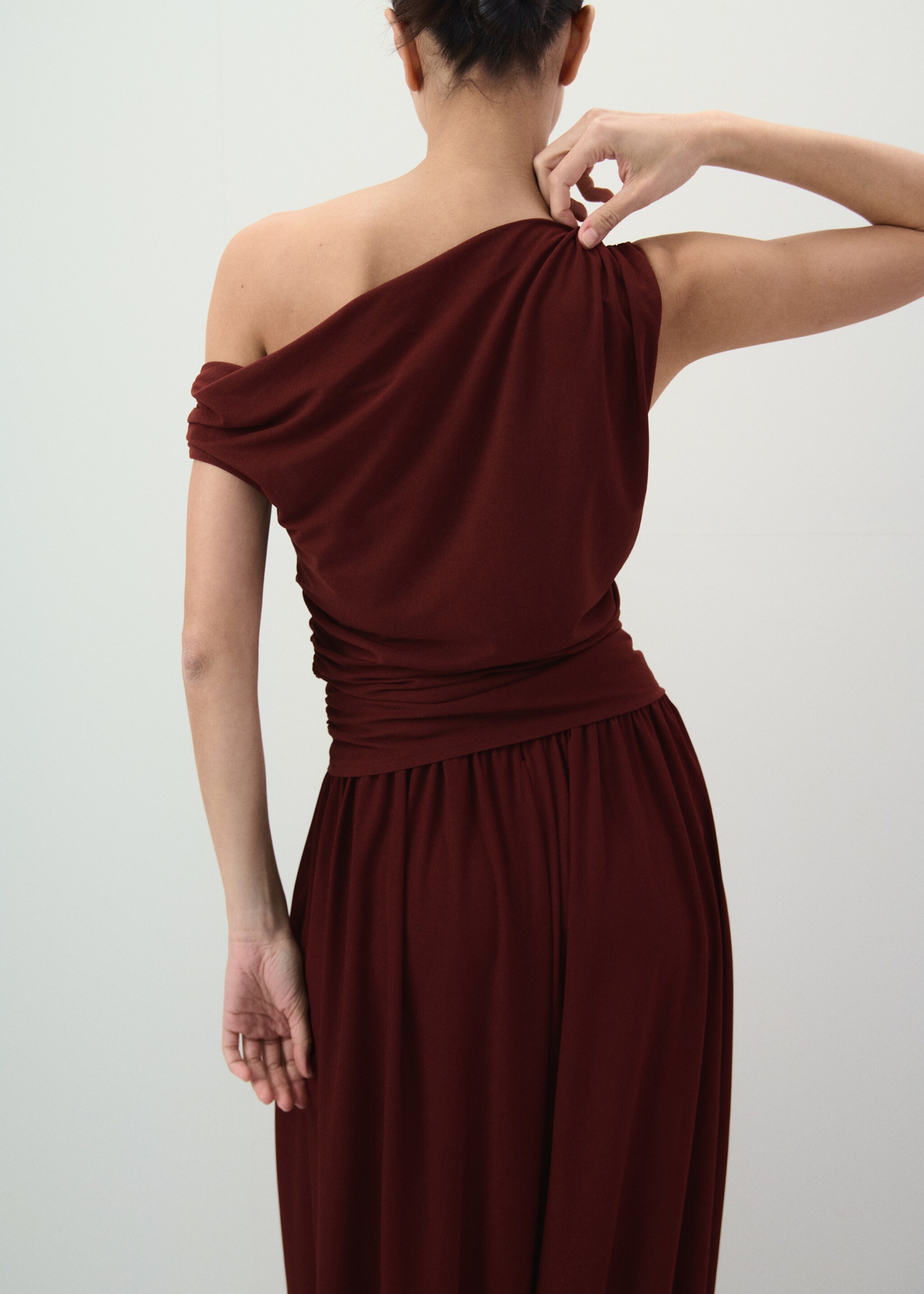 T-shirt asymétrique détails froncés - Verso de l’article, Rouge-orangé. Ref: 27055832-00.