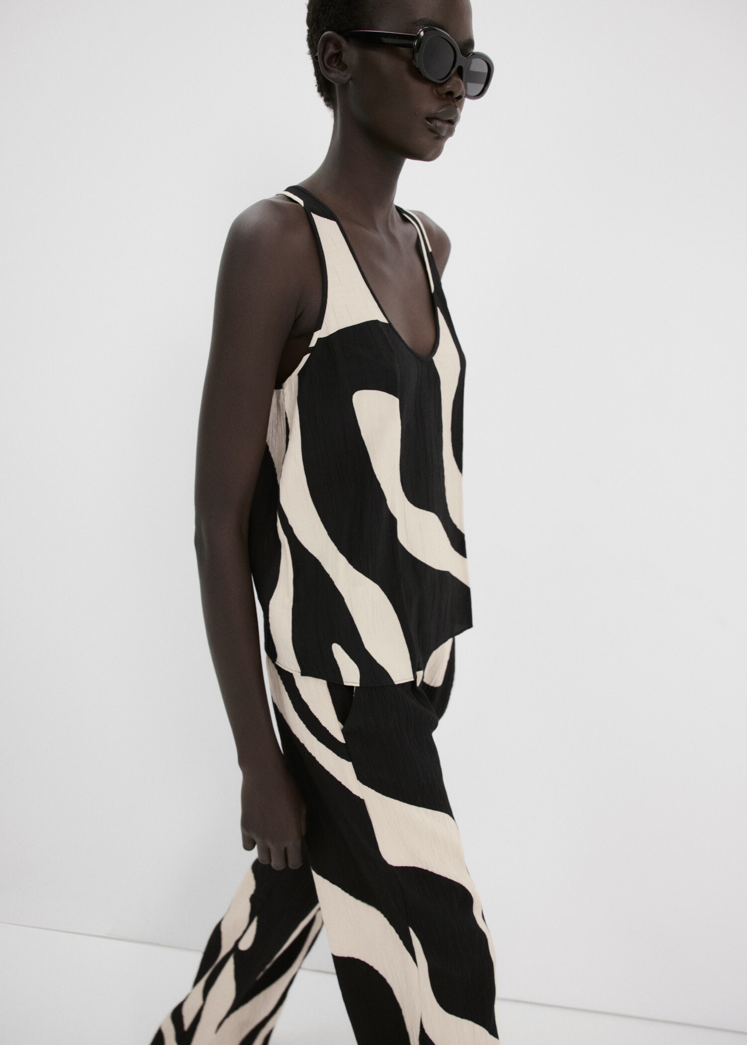 Printed crop top - Details of the article 1