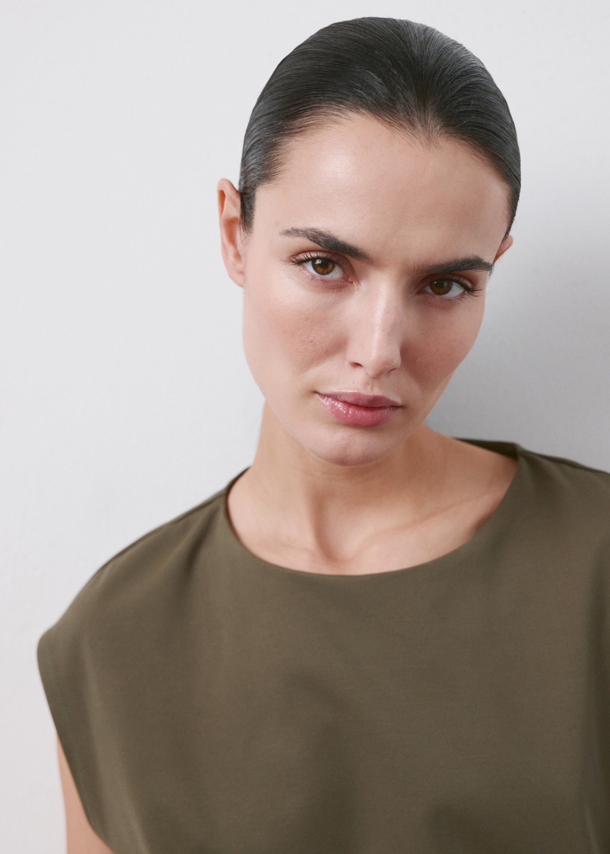 Ruched maternity T-shirt - Details of the article 1, Khaki. Ref: 27055837-00.