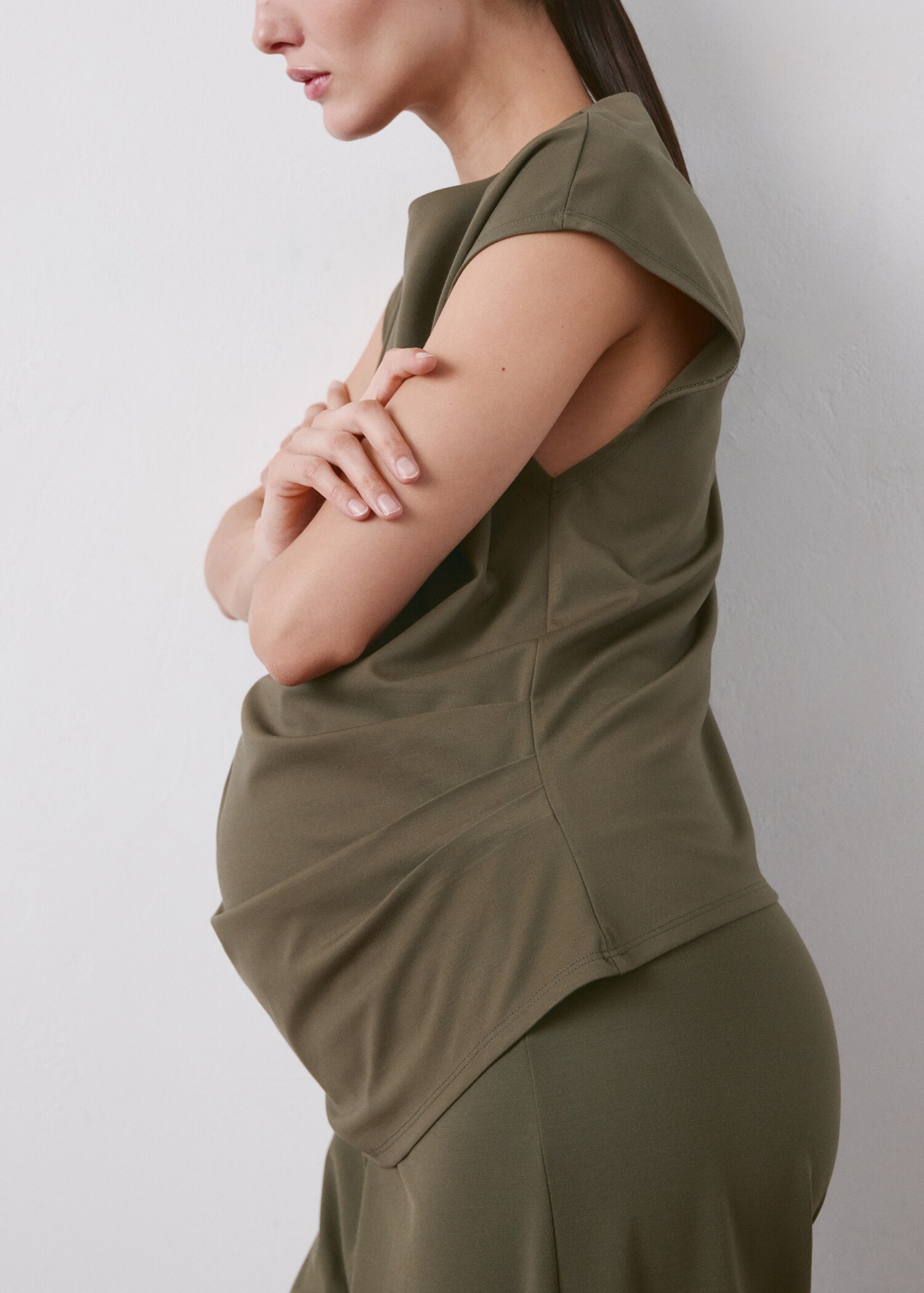 Ruched maternity T-shirt - Details of the article 2