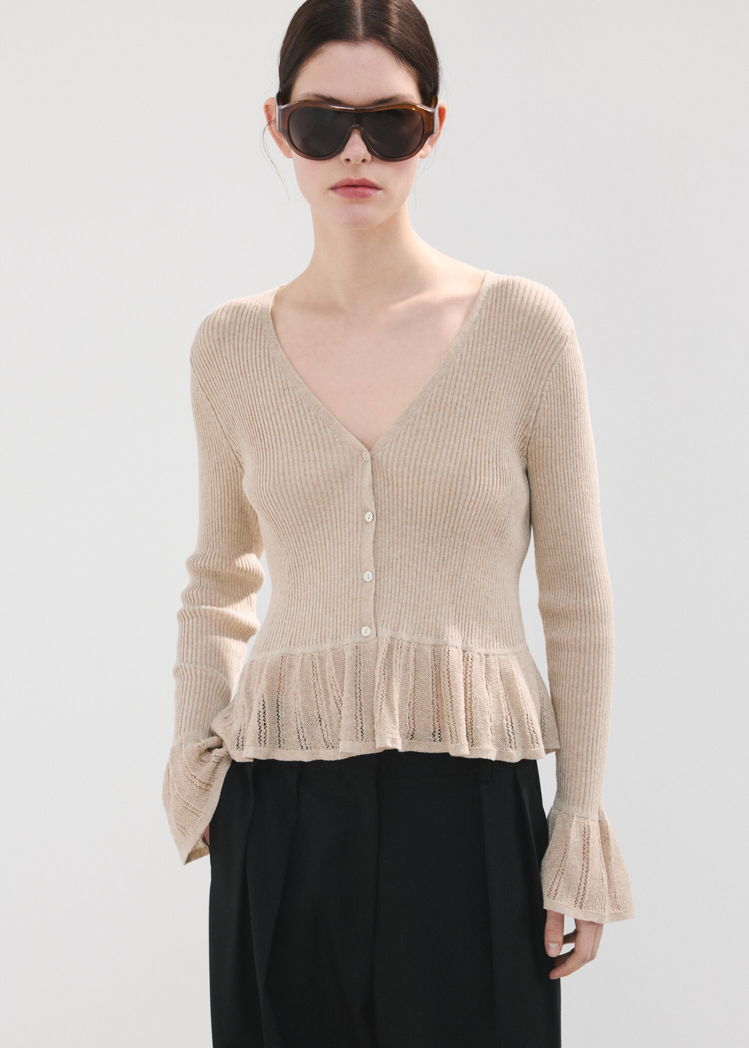 Ruffle  knit cardigan - Medium plane