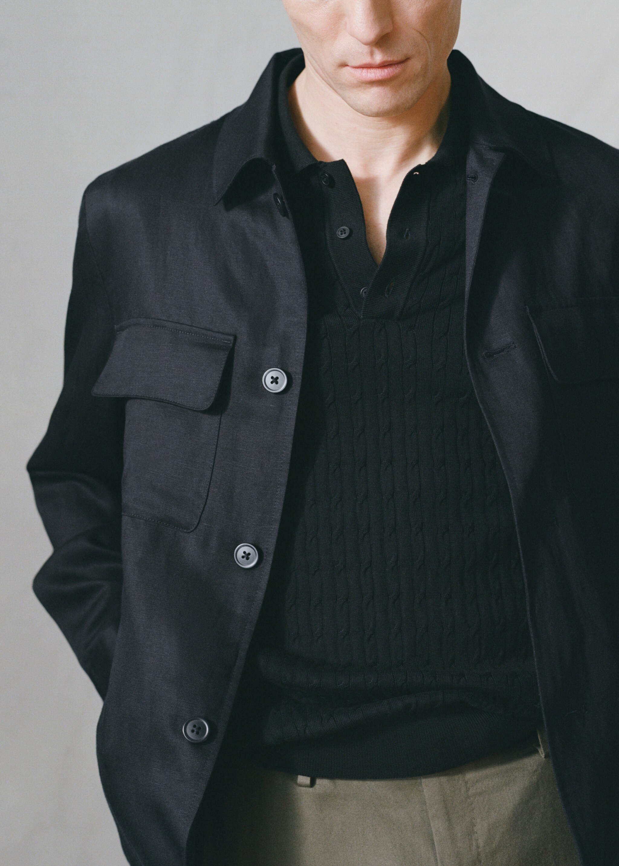 Gathered back lyocell jacket - Details of the article 5, Navy. Ref: 27055929-00.