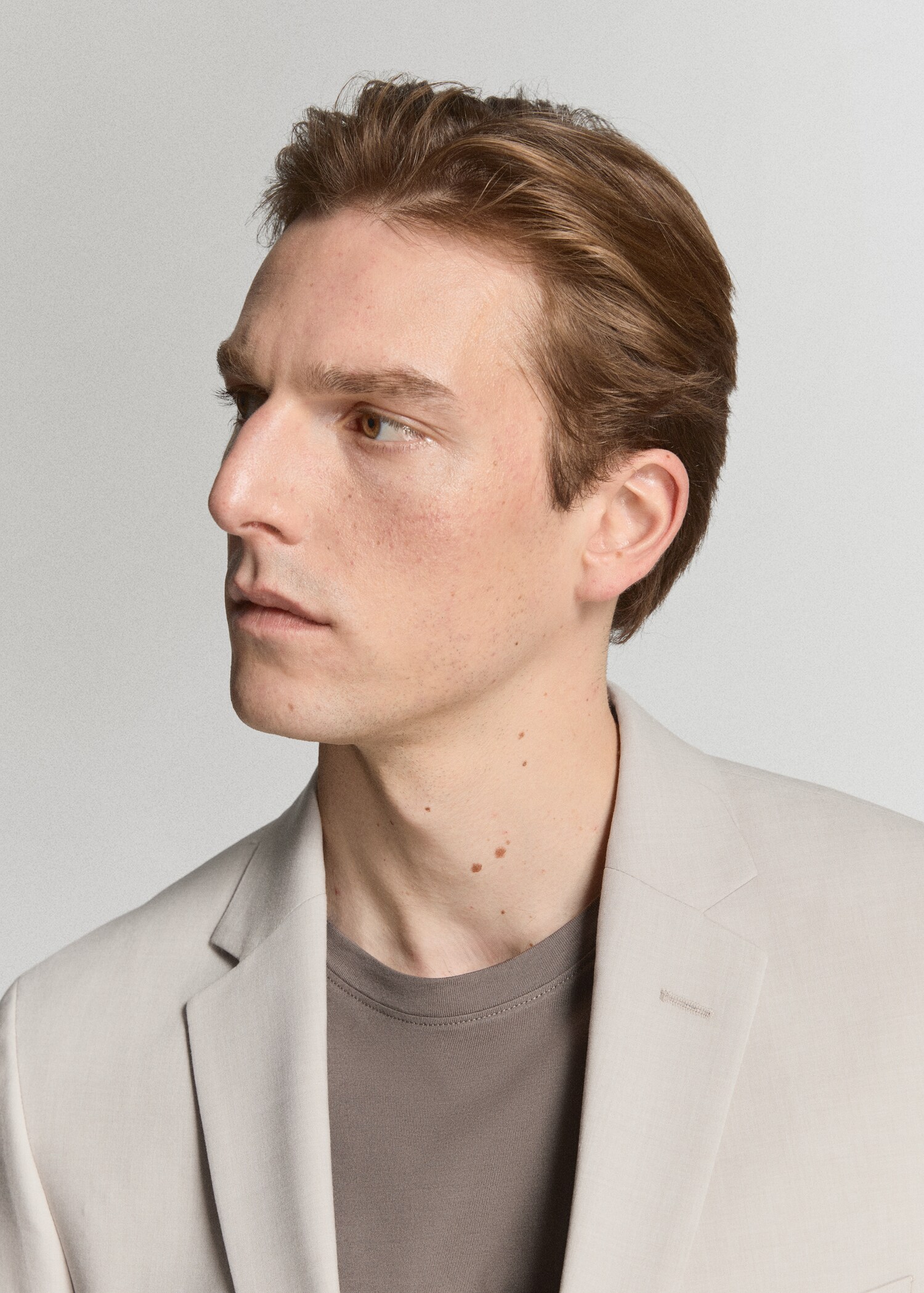 بليزر بدلة سليم فيت بقماش مرن - تفاصيل المنتج 1