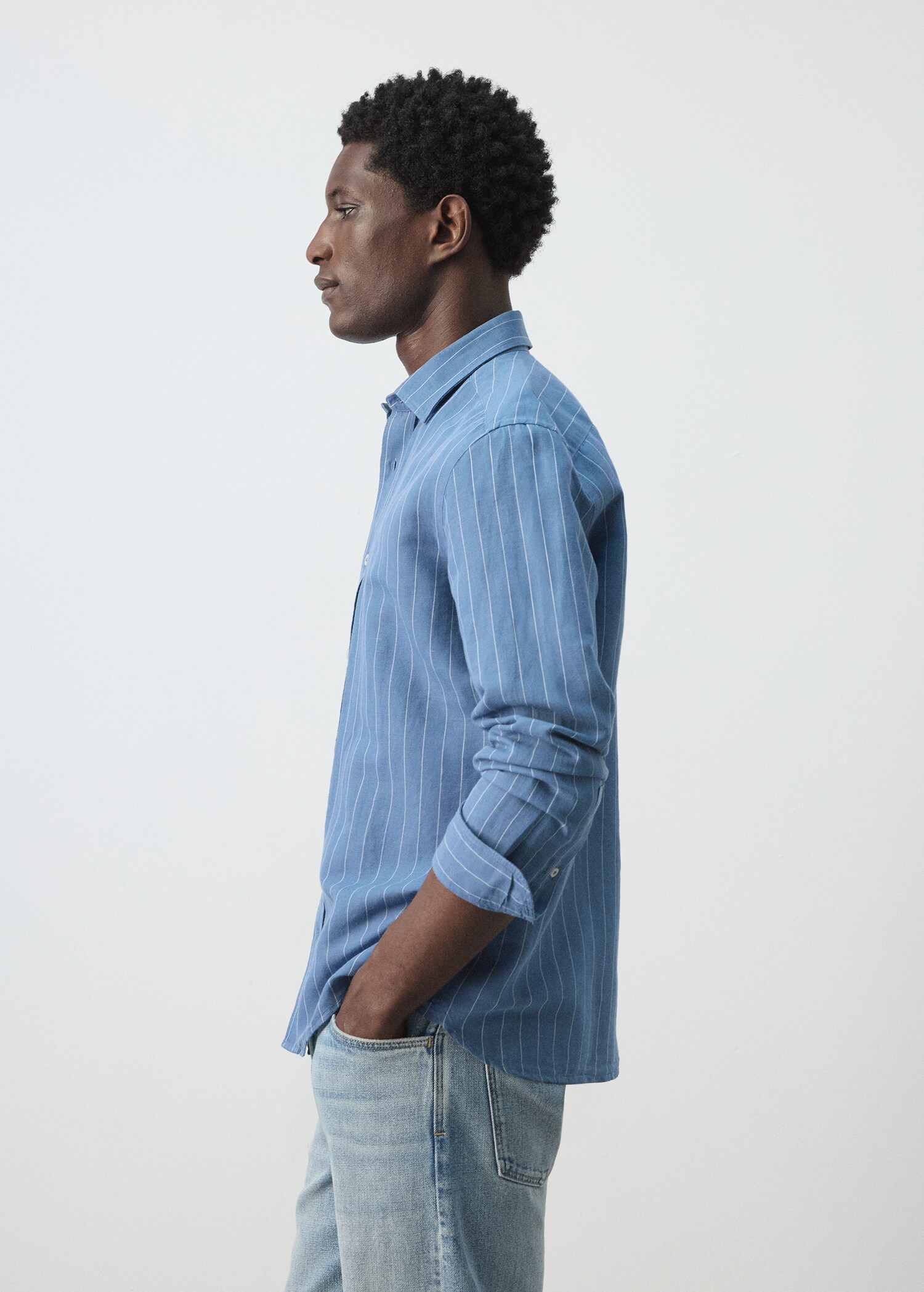 Regular-fit striped cotton-linen shirt - Details of the article 2