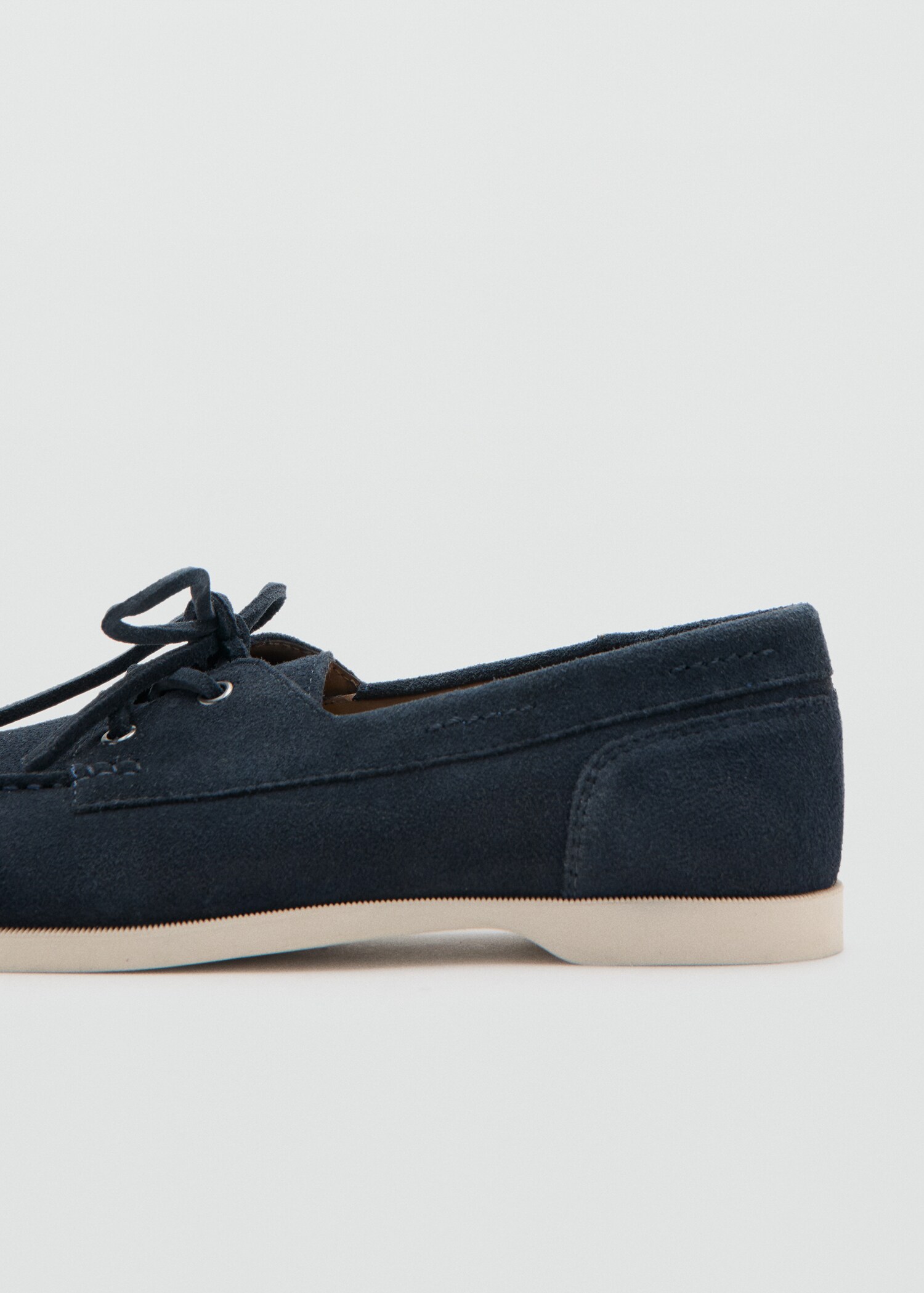 Suede nautical shoes - Details of the article 1