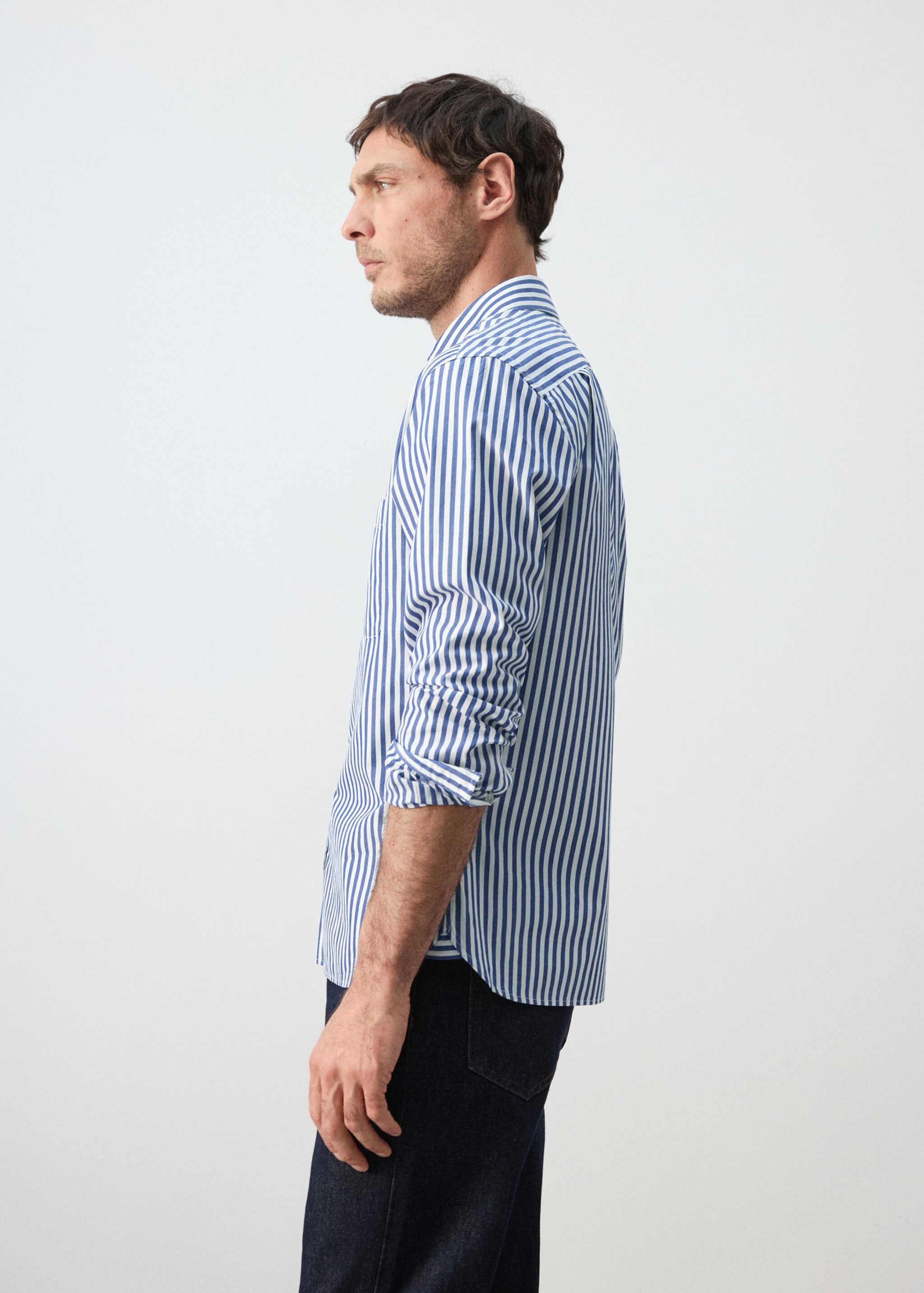 Regular-fit striped 100% cotton shirt - Details of the article 2, Vibrant blue. Ref: 27055945-00.