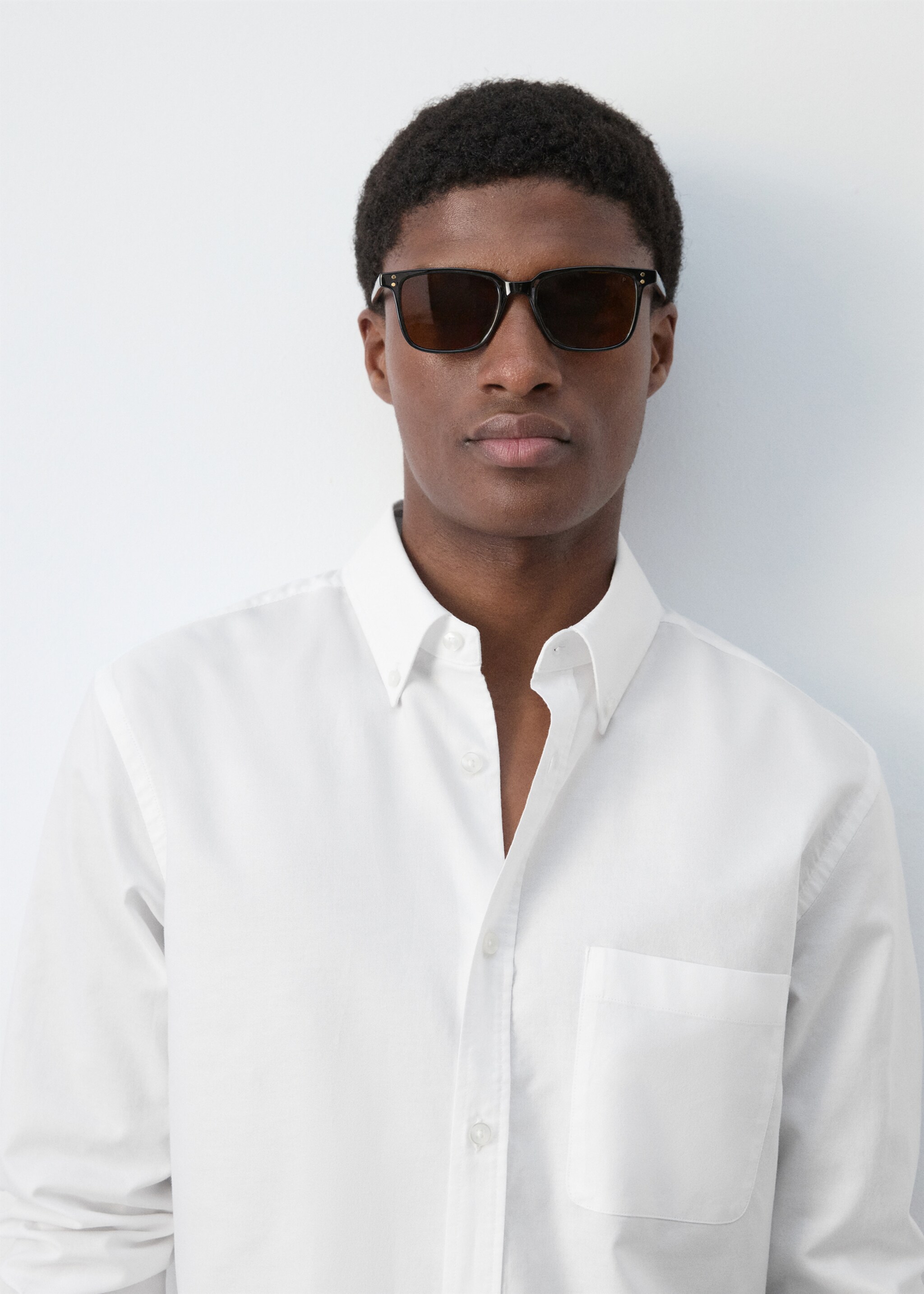 Lightweight Oxford shirt 100% cotton regular fit - Details of the article 1, White. Ref: 27055946-00.