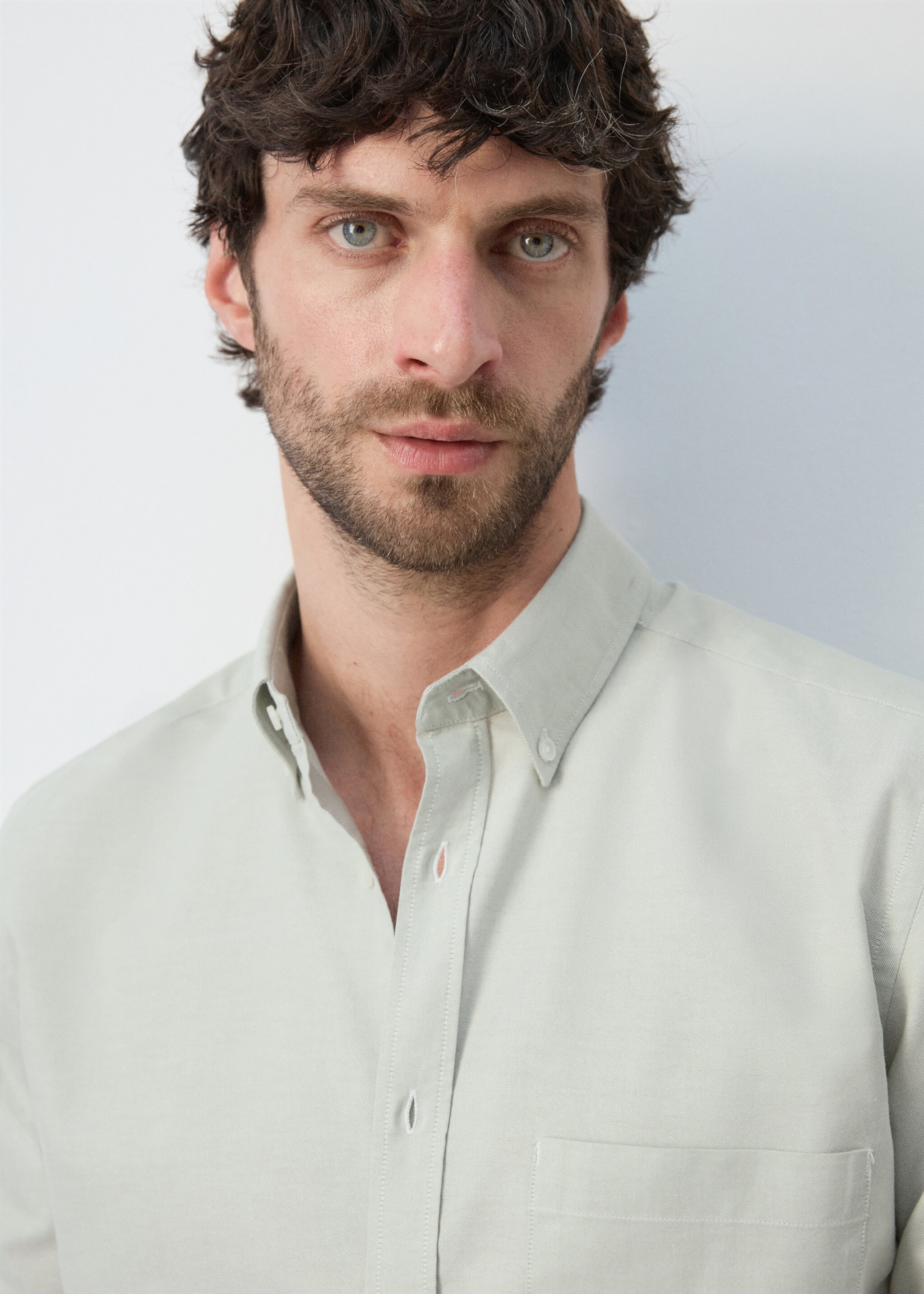 100% cotton Oxford shirt, regular fit - Details of the article 1, Pastel Green. Ref: 27055946-00.