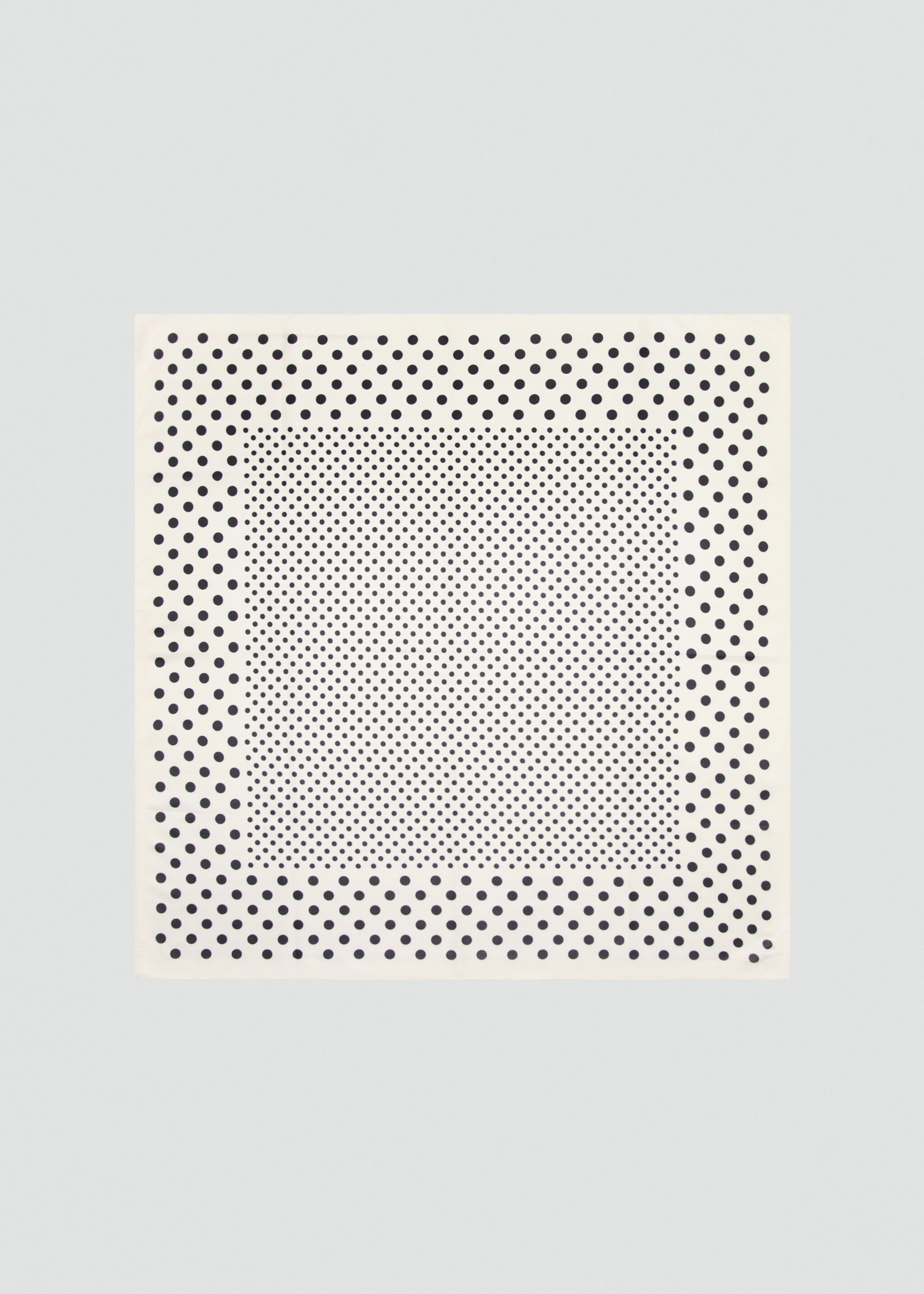 Mouchoir satiné à pois - Article sans modèle, Écru. Ref: 27055949-00.