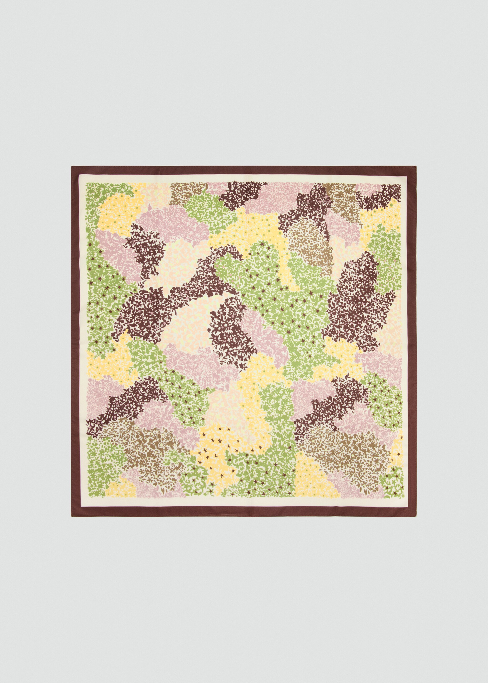 Foulard à fleurs - Article sans modèle, Grenat. Ref: 27055950-00.