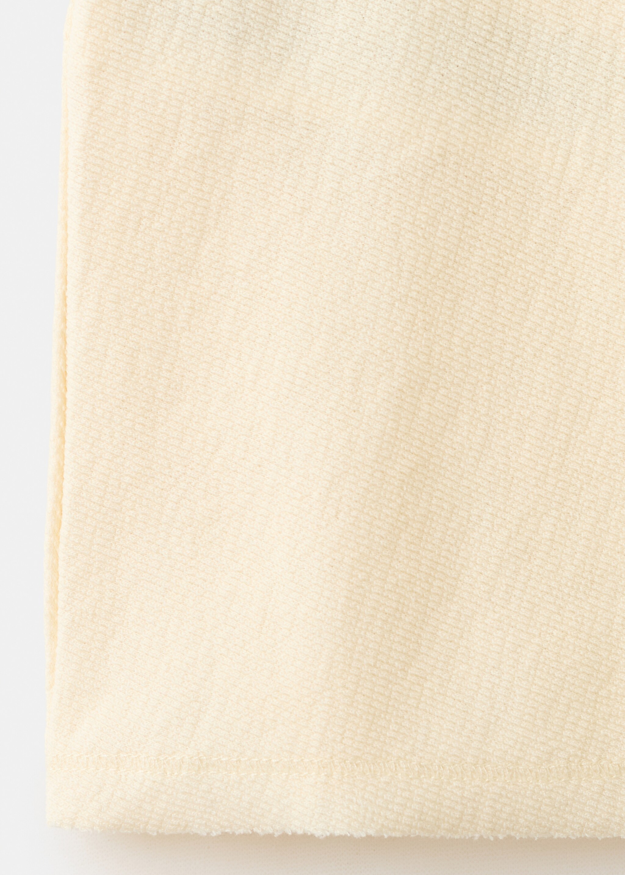 Robe courte emmanchures américaines - Détail de l'article 0, Jaune pastel. Ref: 27055962-00.