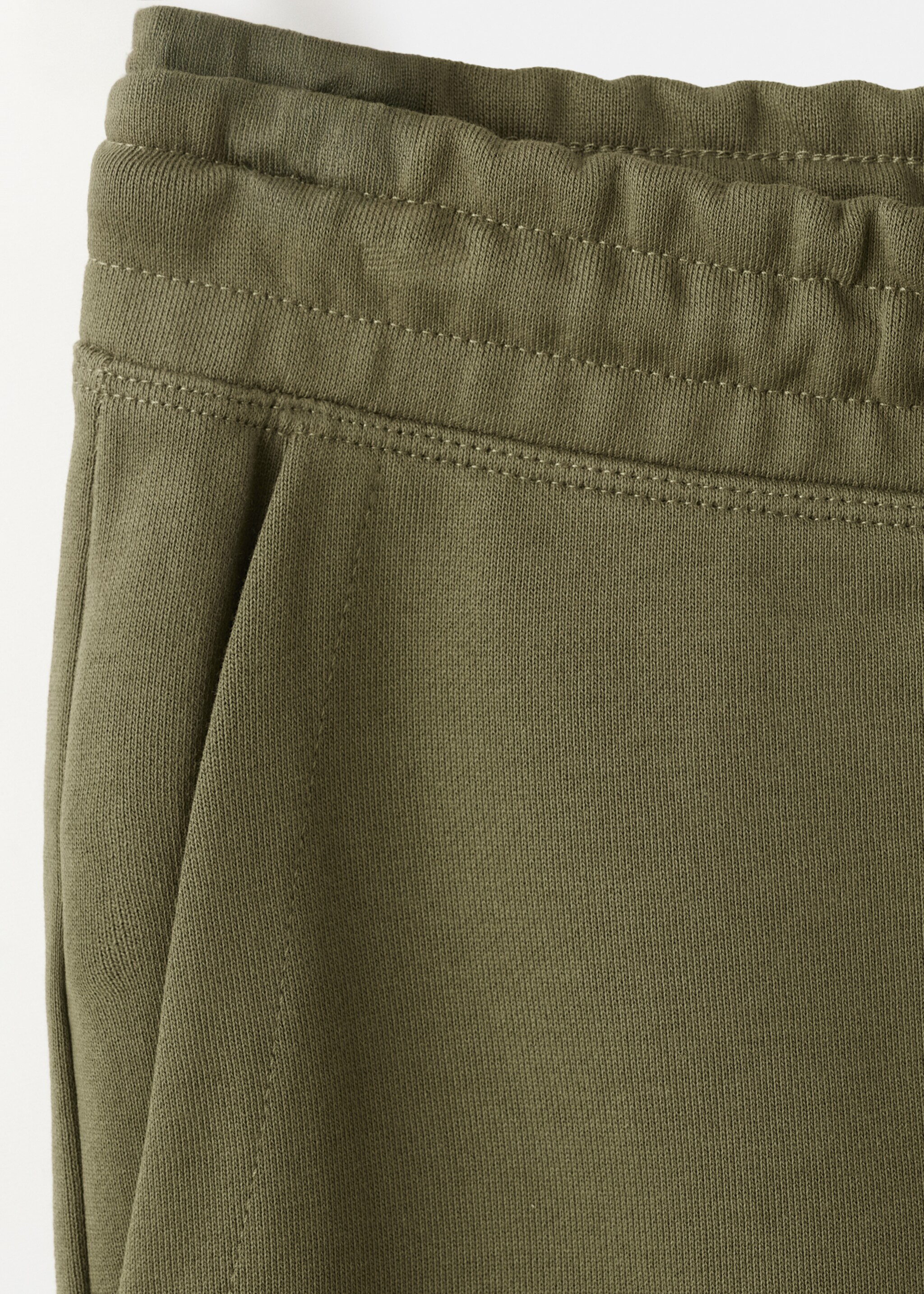 Bermuda jogger 100 % coton - Détail de l'article 0, Vert foncé. Ref: 27055964-00.