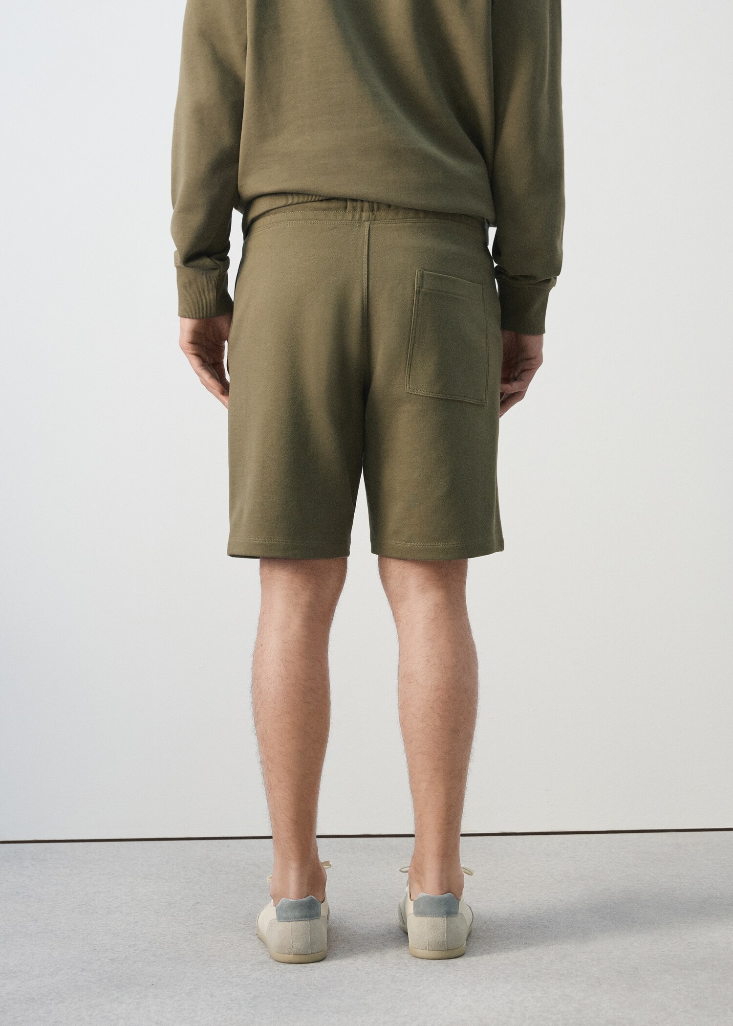 Bermuda jogger 100 % coton - Verso de l’article