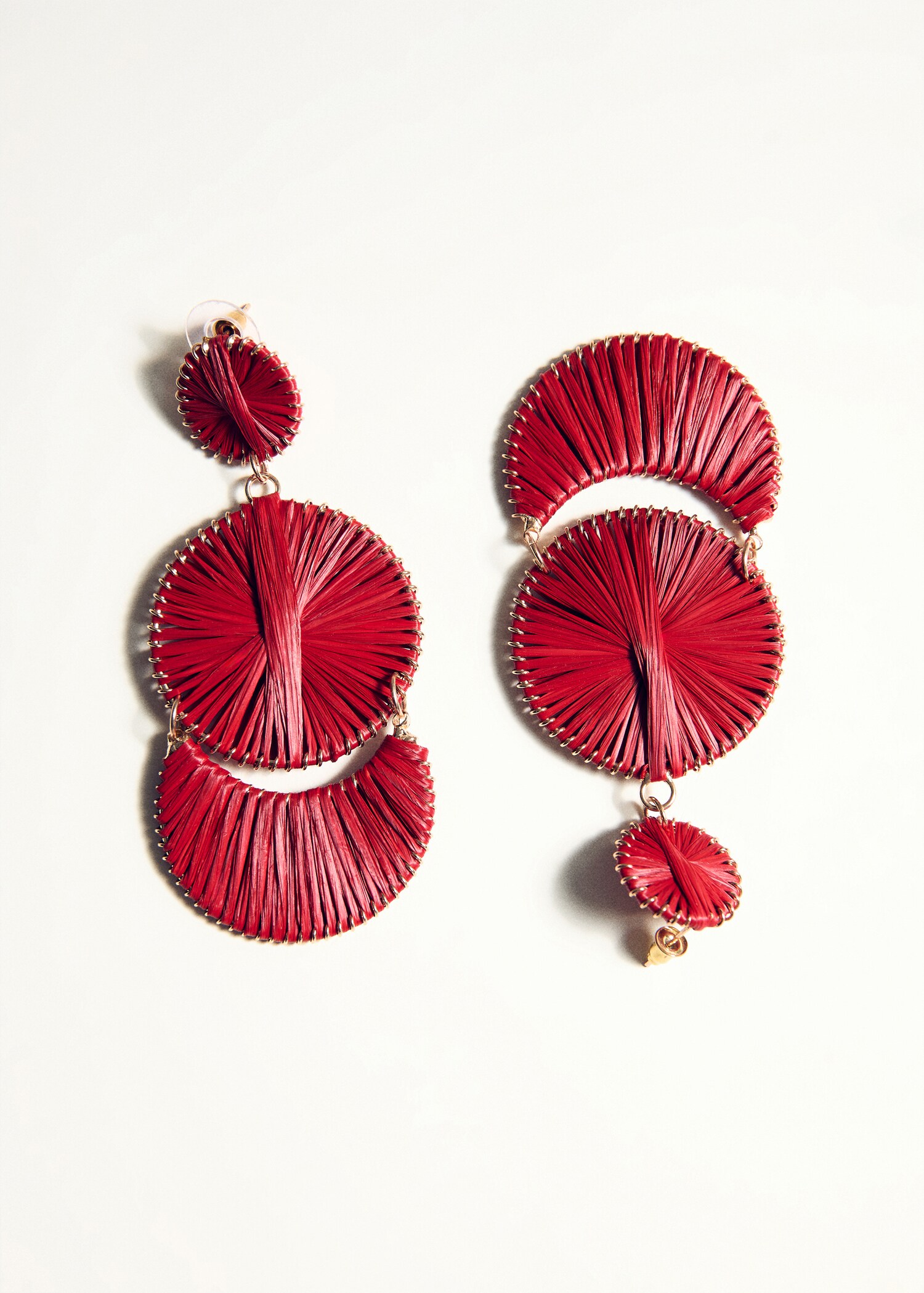 Long earrings with circular design - Details of the article 5