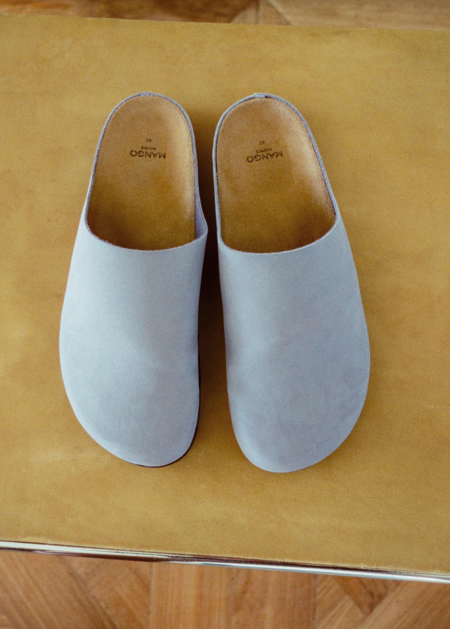 Minimalistické kožené pantofle - Detail zboží 6