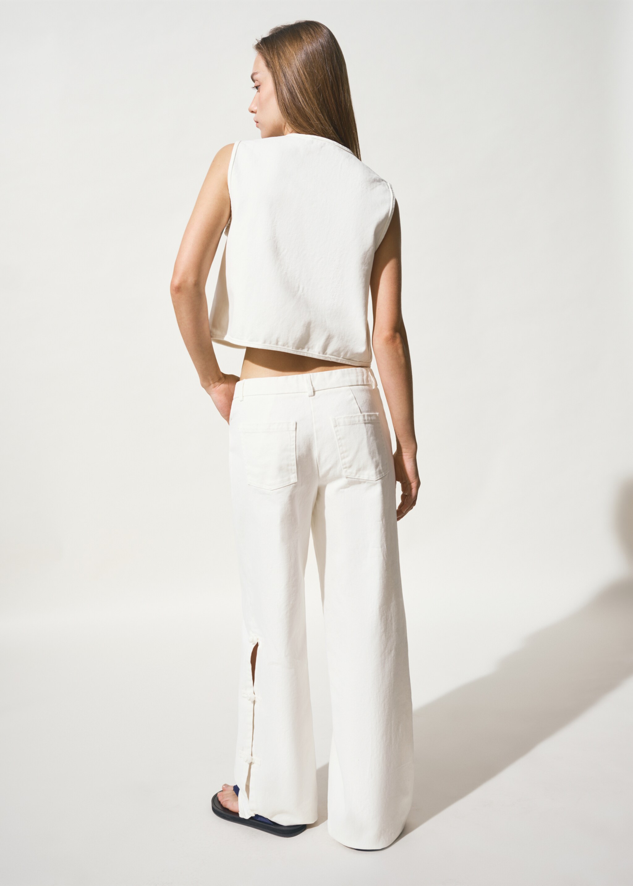 Straight-leg jeans with side details - Reverse of the article, Off White. Ref: 27055975-00.