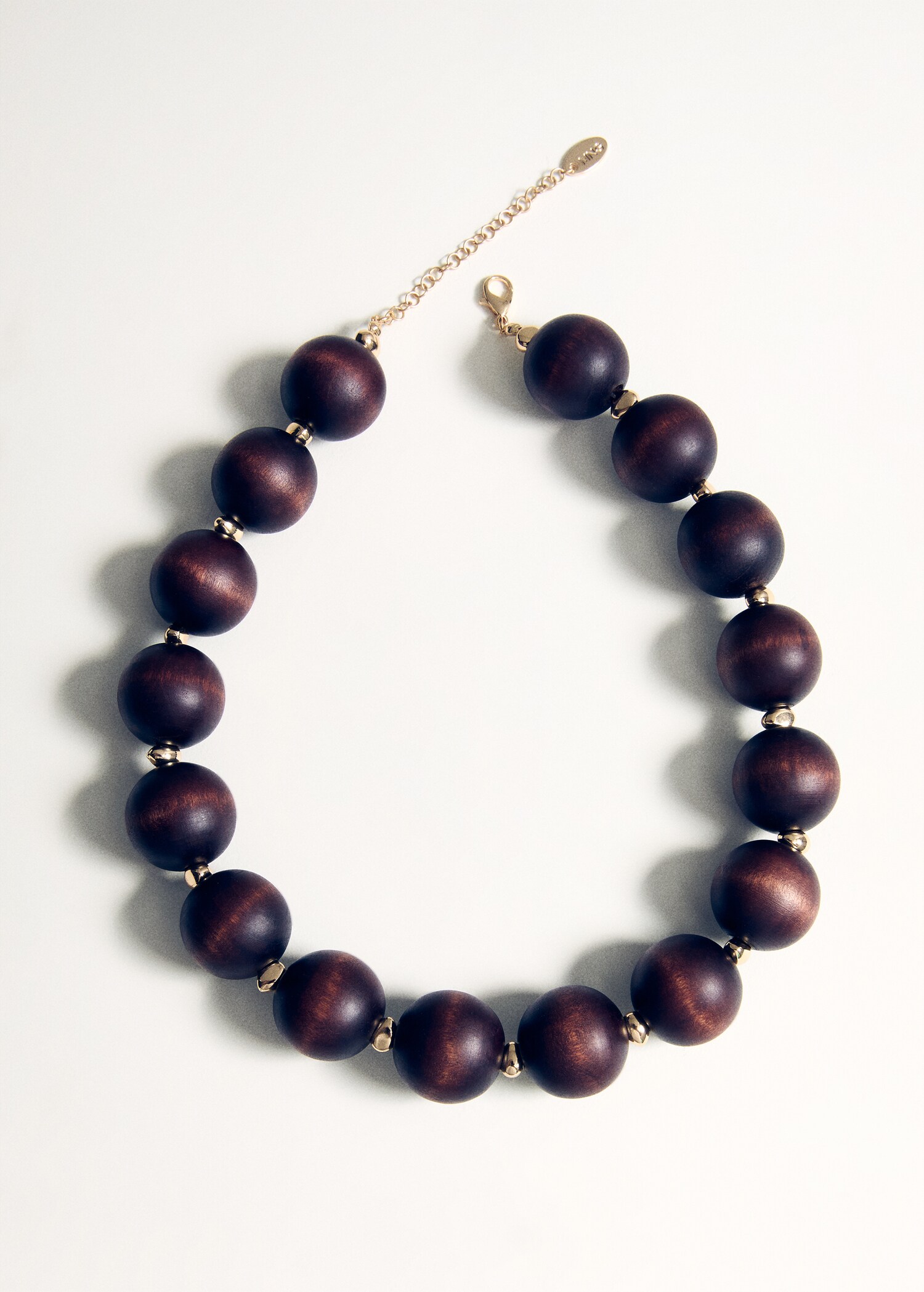Wooden ball necklace - Details of the article 5