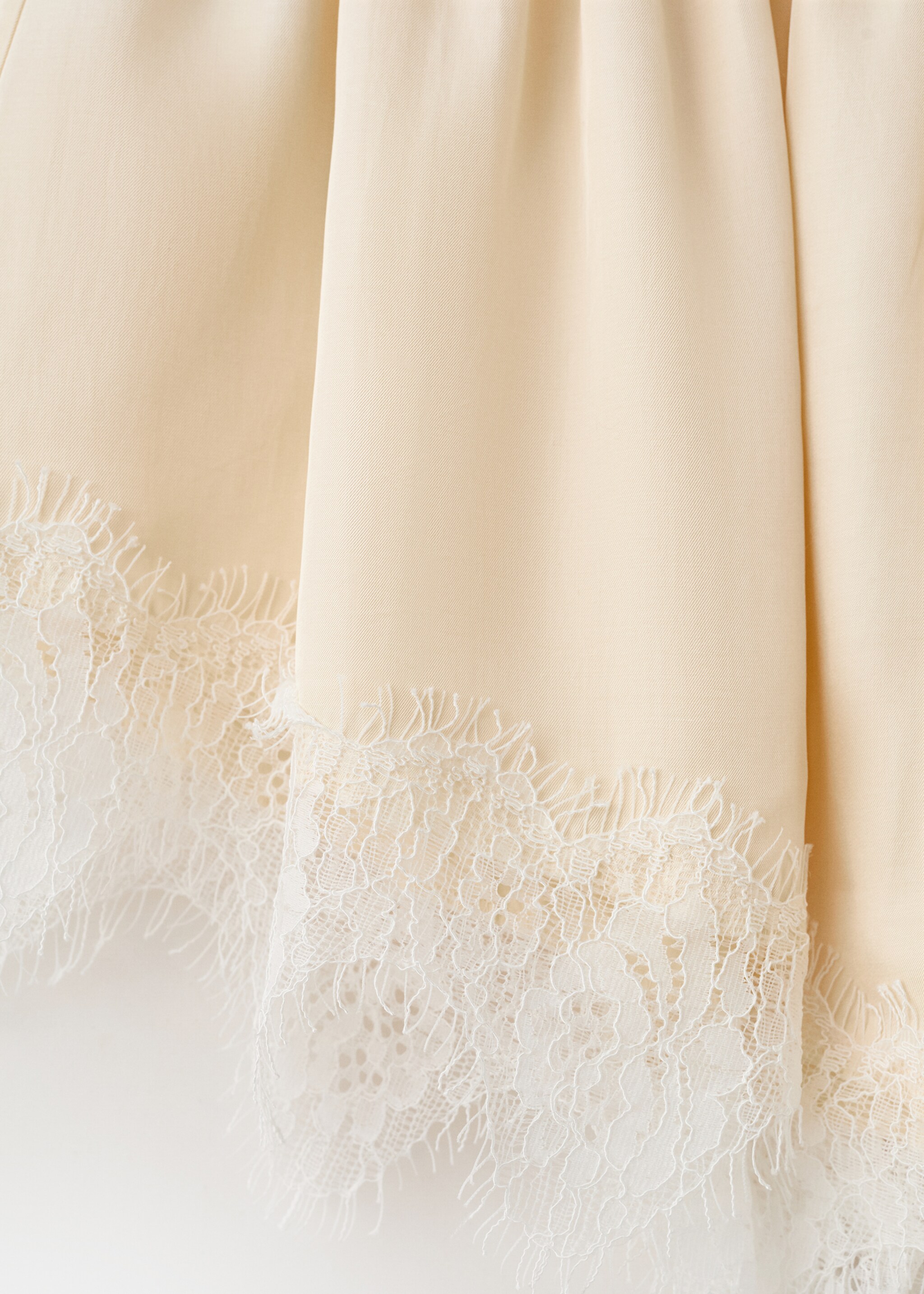 شورت من الدانتيل والساتان - تفاصيل المنتج 8, بيج فاتح. Ref: 27055997-00.