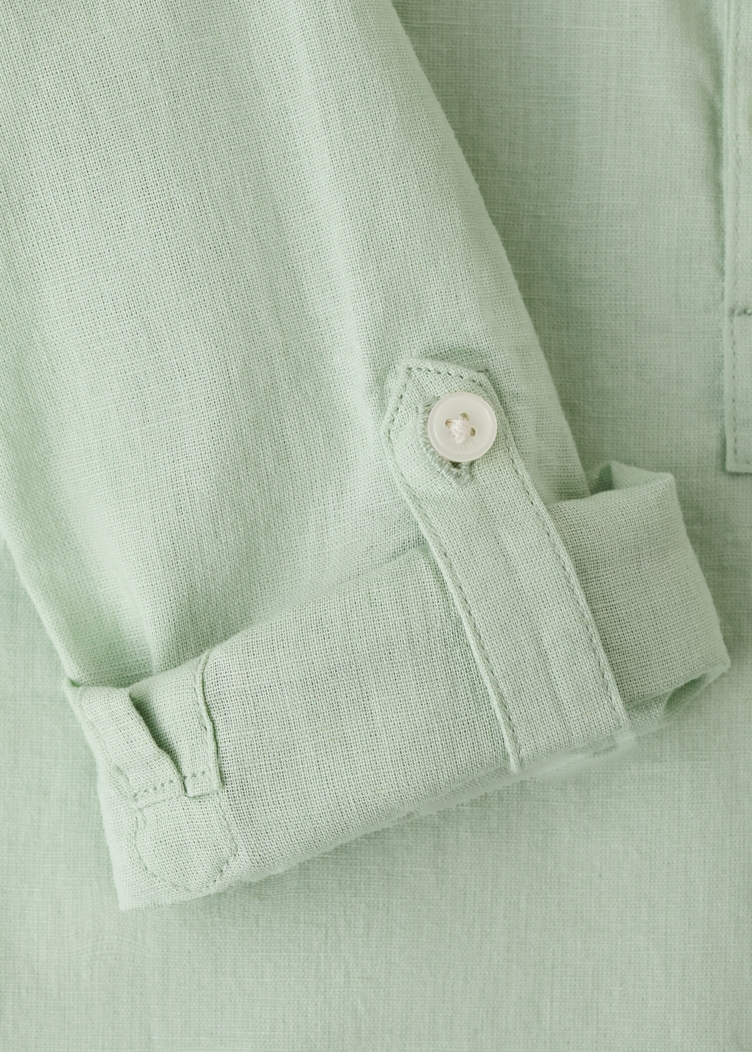 Pocket linen shirt - Details of the article 0