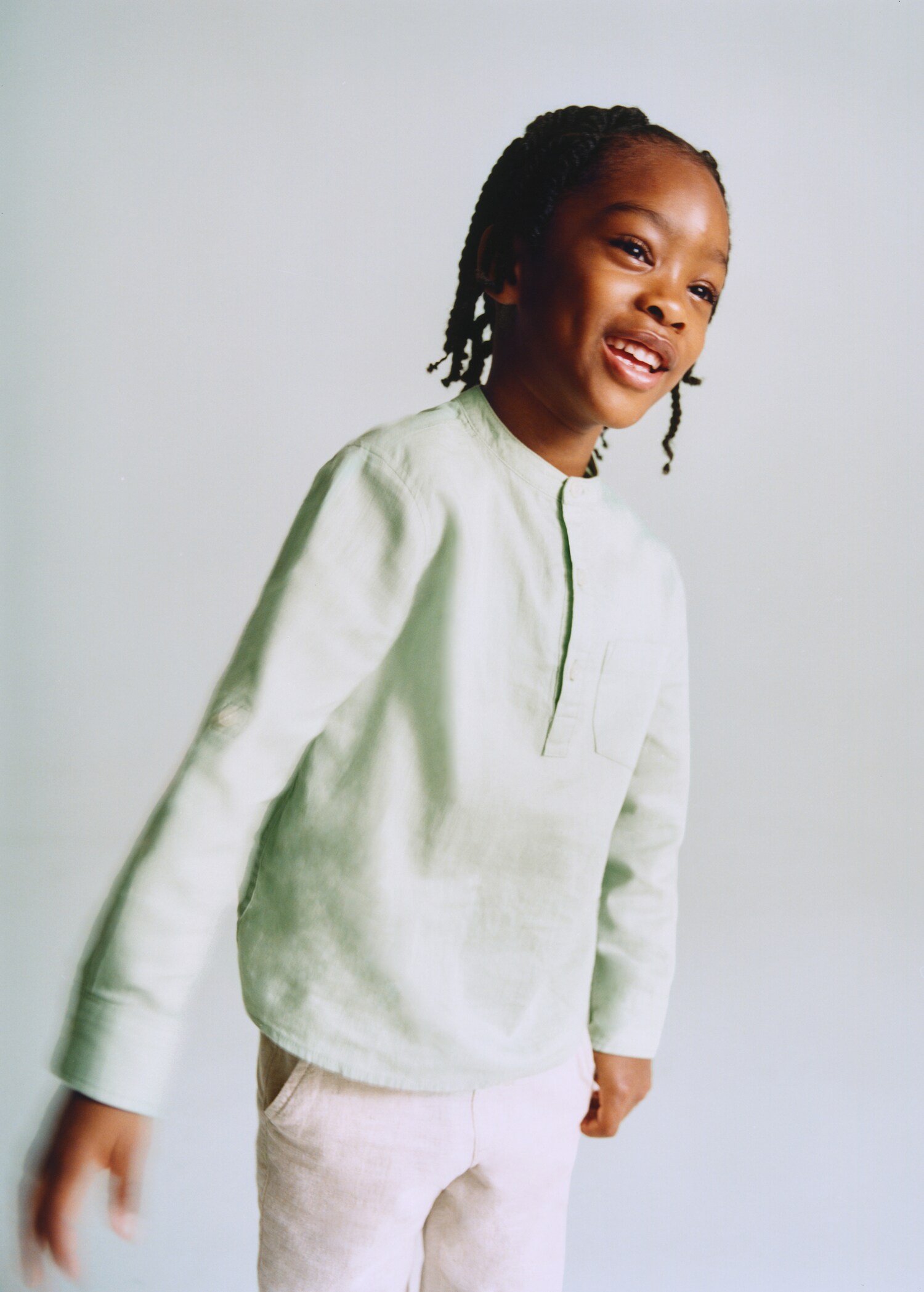 Pocket linen shirt - Details of the article 5