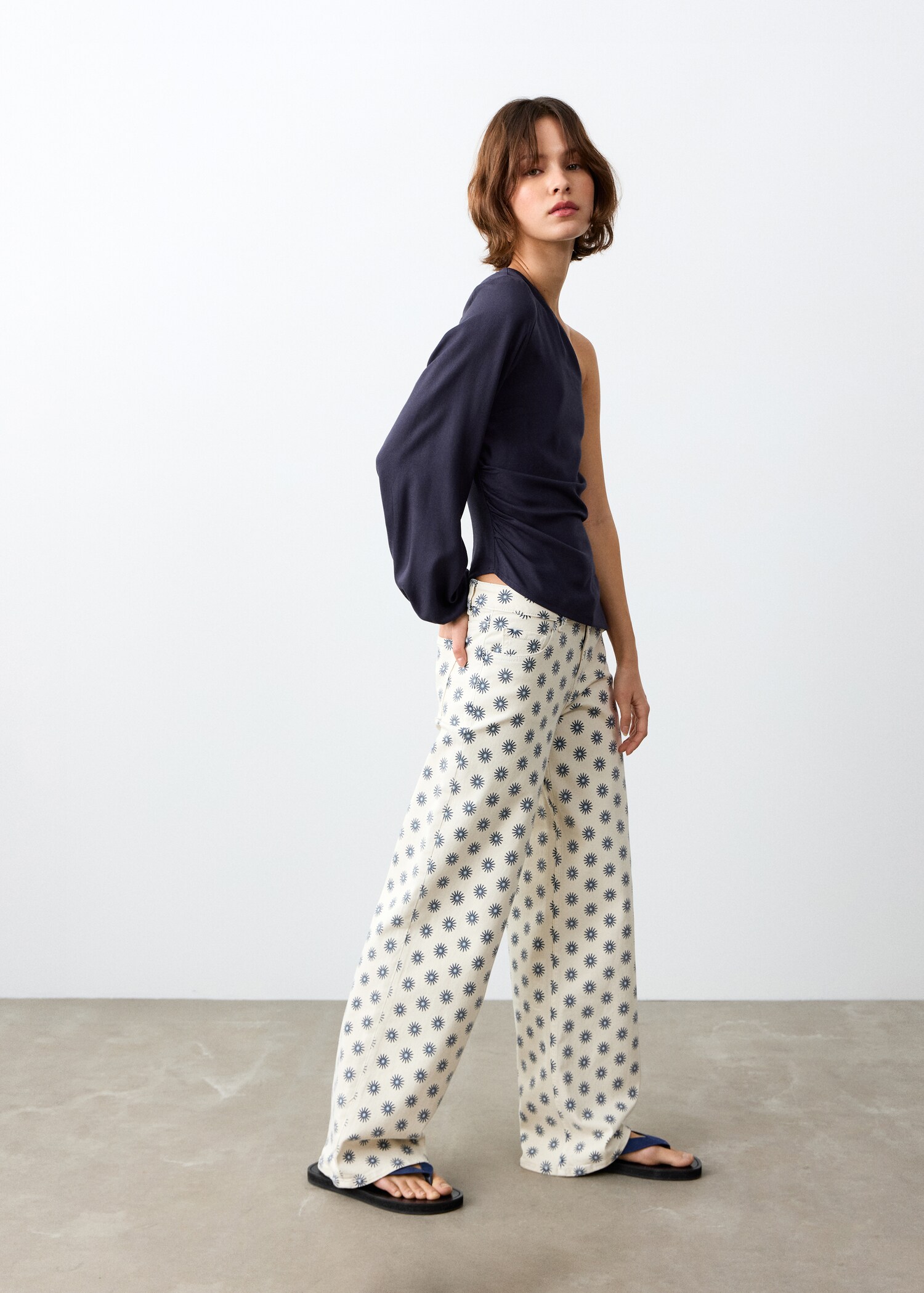 Jean wideleg imprimé - Plan moyen