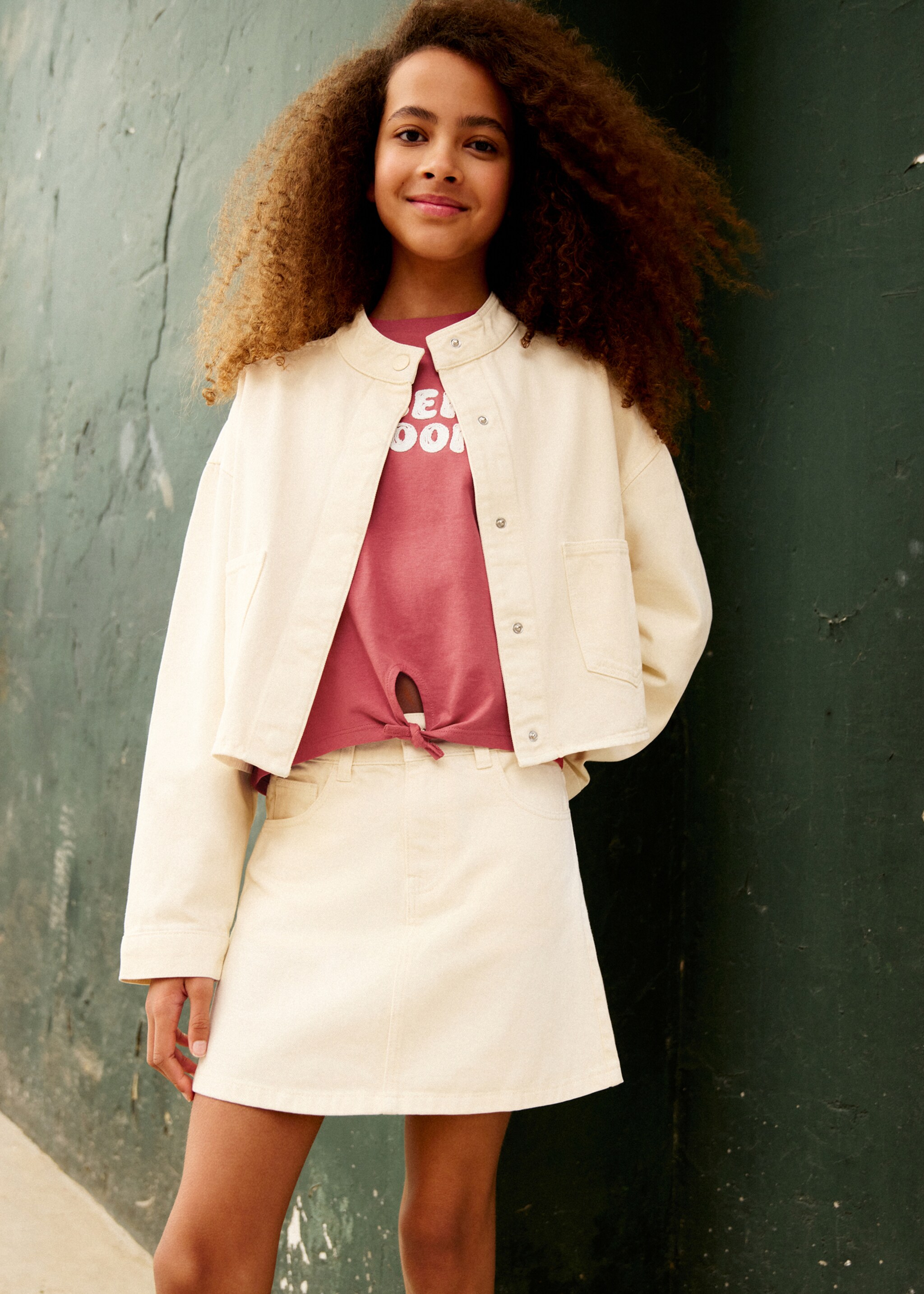 Denim jacket with a band collar - Details of the article 5, Ecru. Ref: 27056344-00.