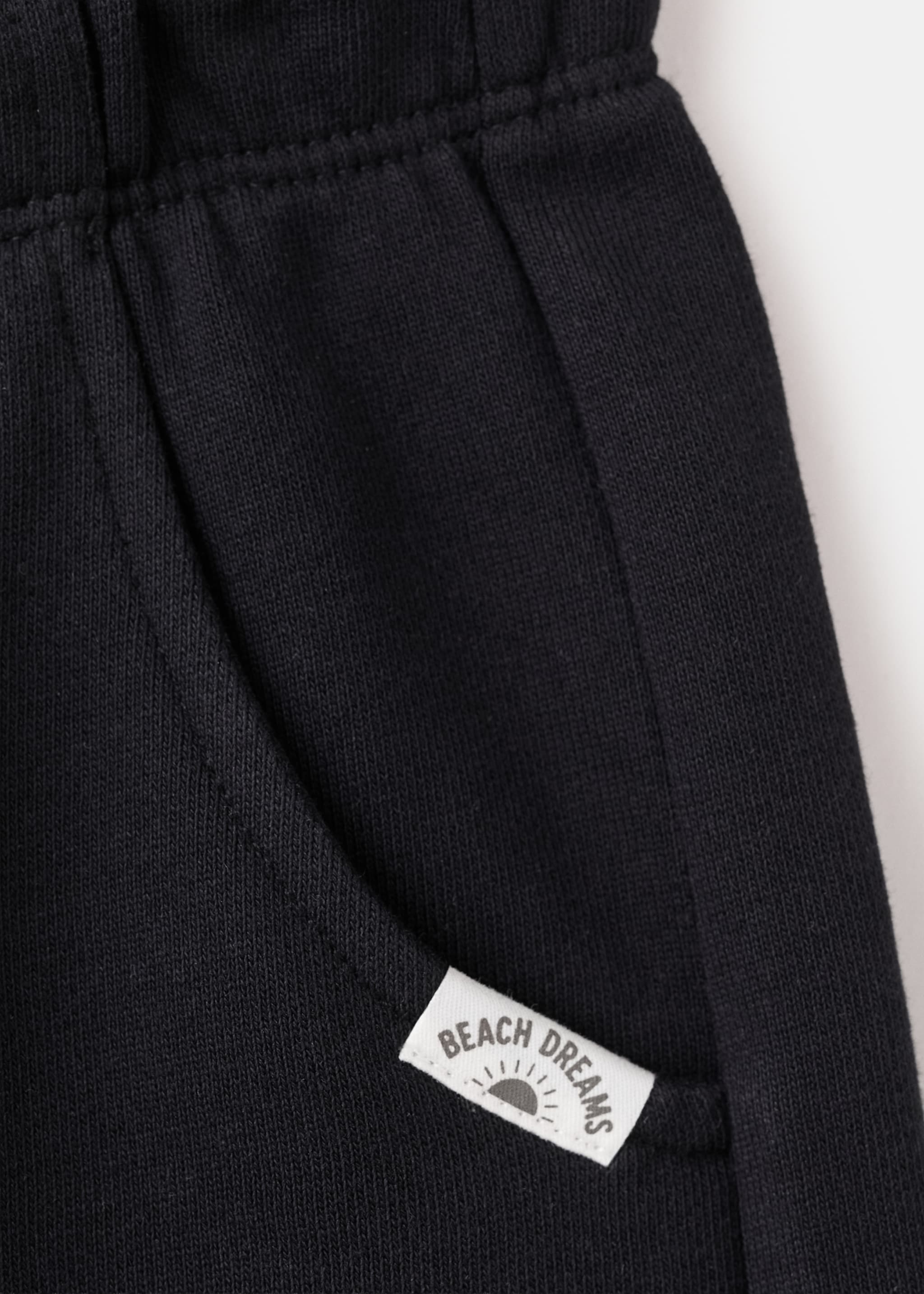 Cotton shorts with pockets - Details of the article 0, Black. Ref: 27056738-00.