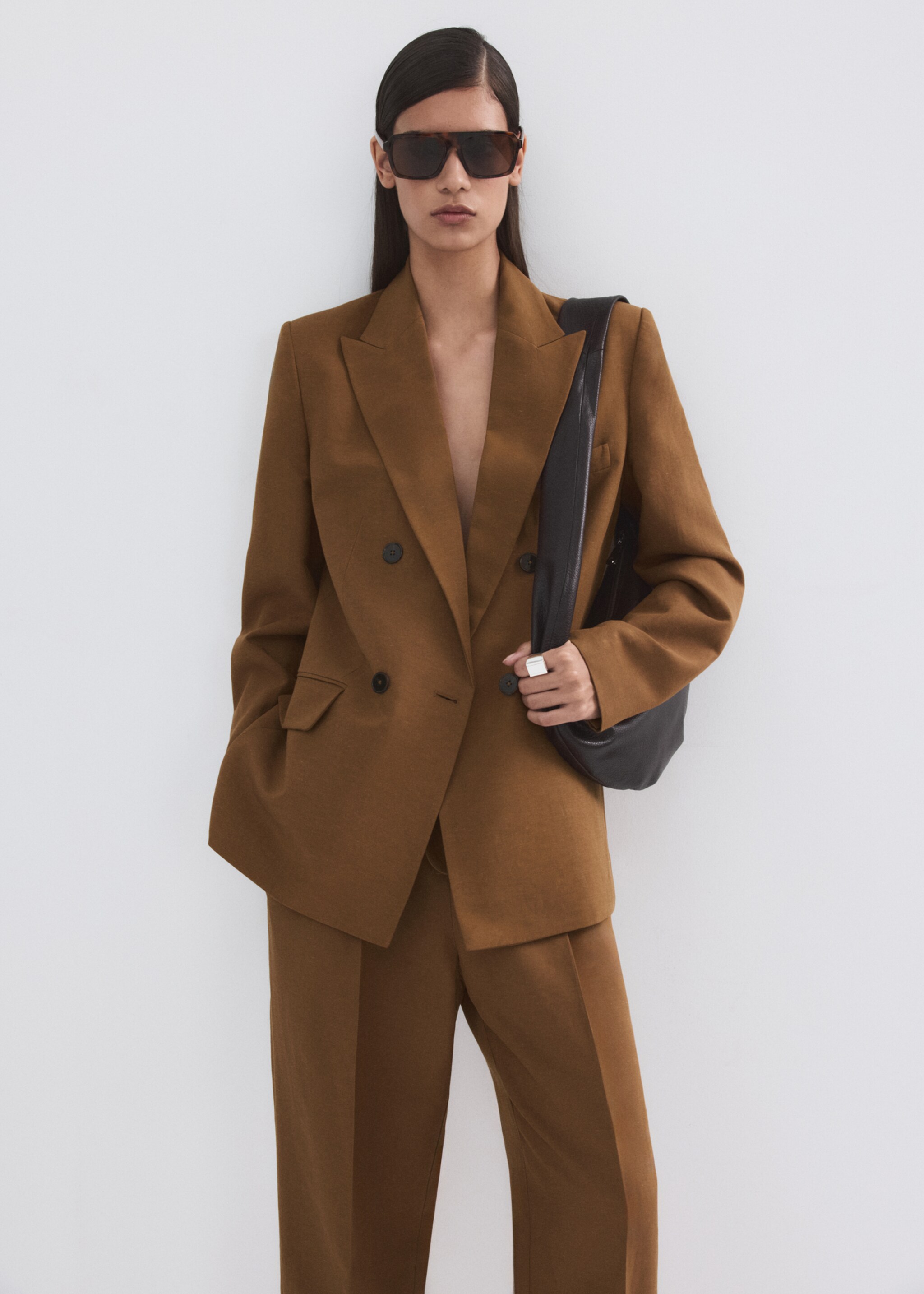 Straight-fit linen suit trousers - Details of the article 1, Caramel. Ref: 27056742-00.