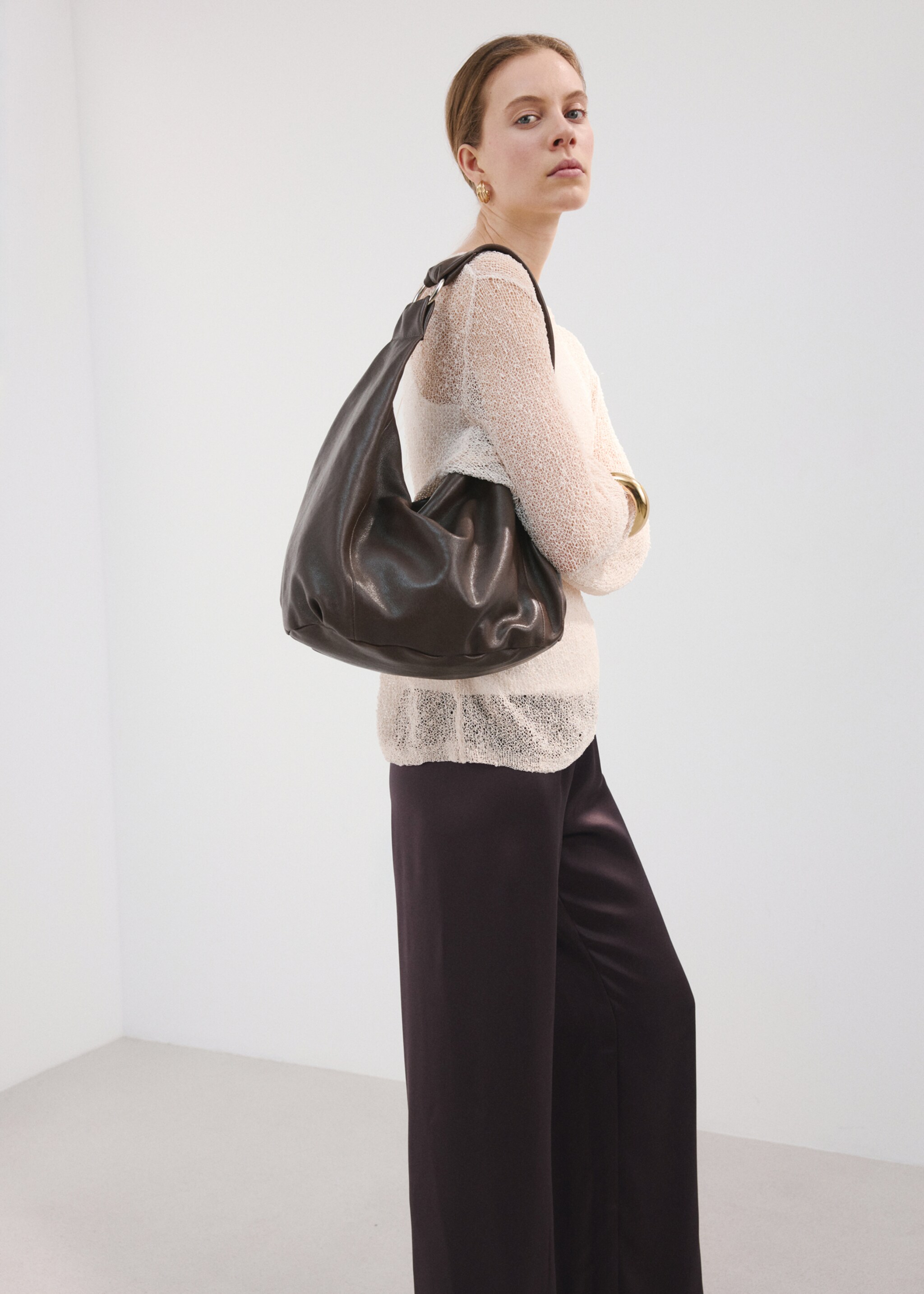 Satin straight-fit trousers - Details of the article 2, Chocolate. Ref: 27056751-00.