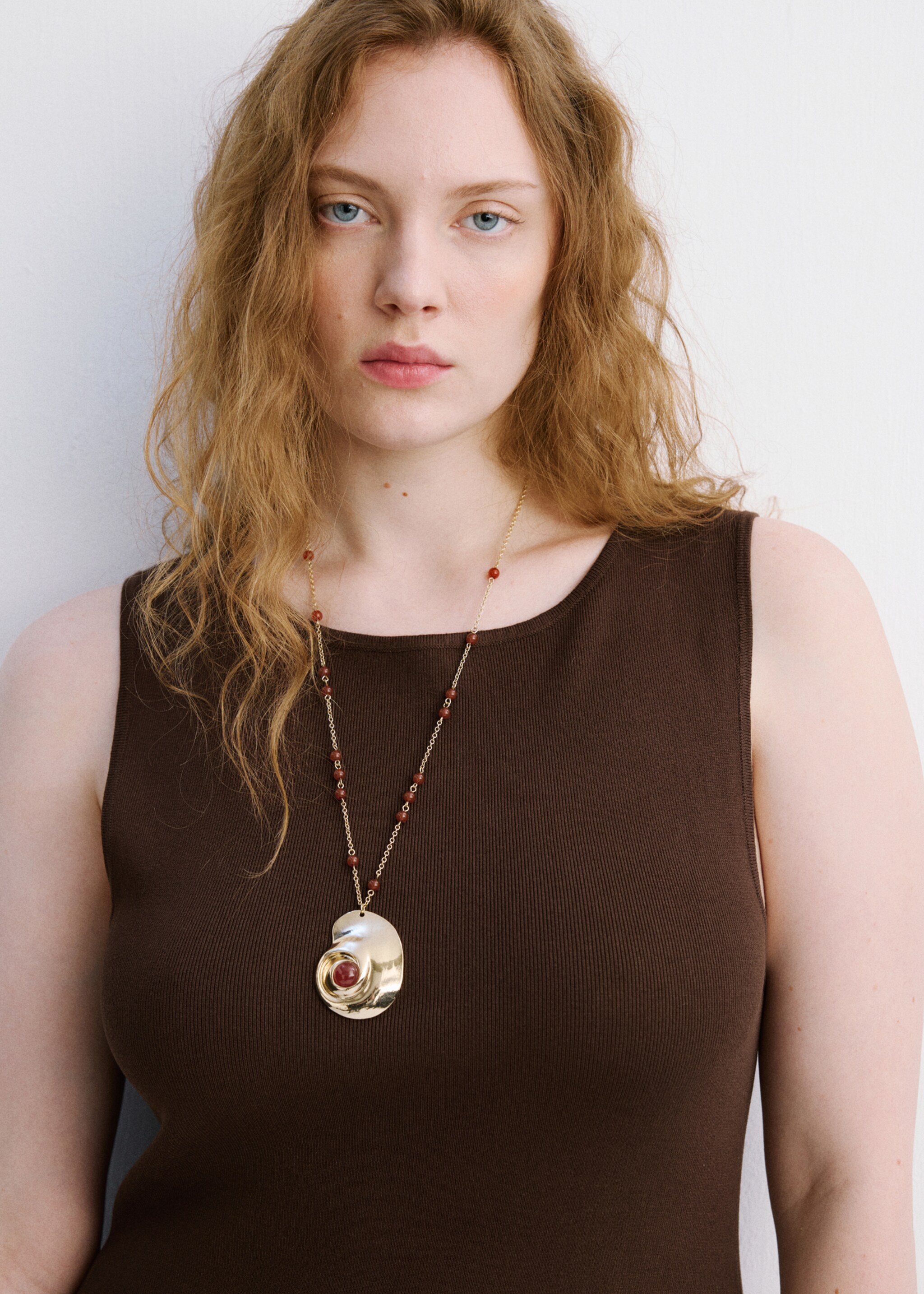 Fitted midi-dress - Details of the article 4, Chocolate. Ref: 27057140-00.