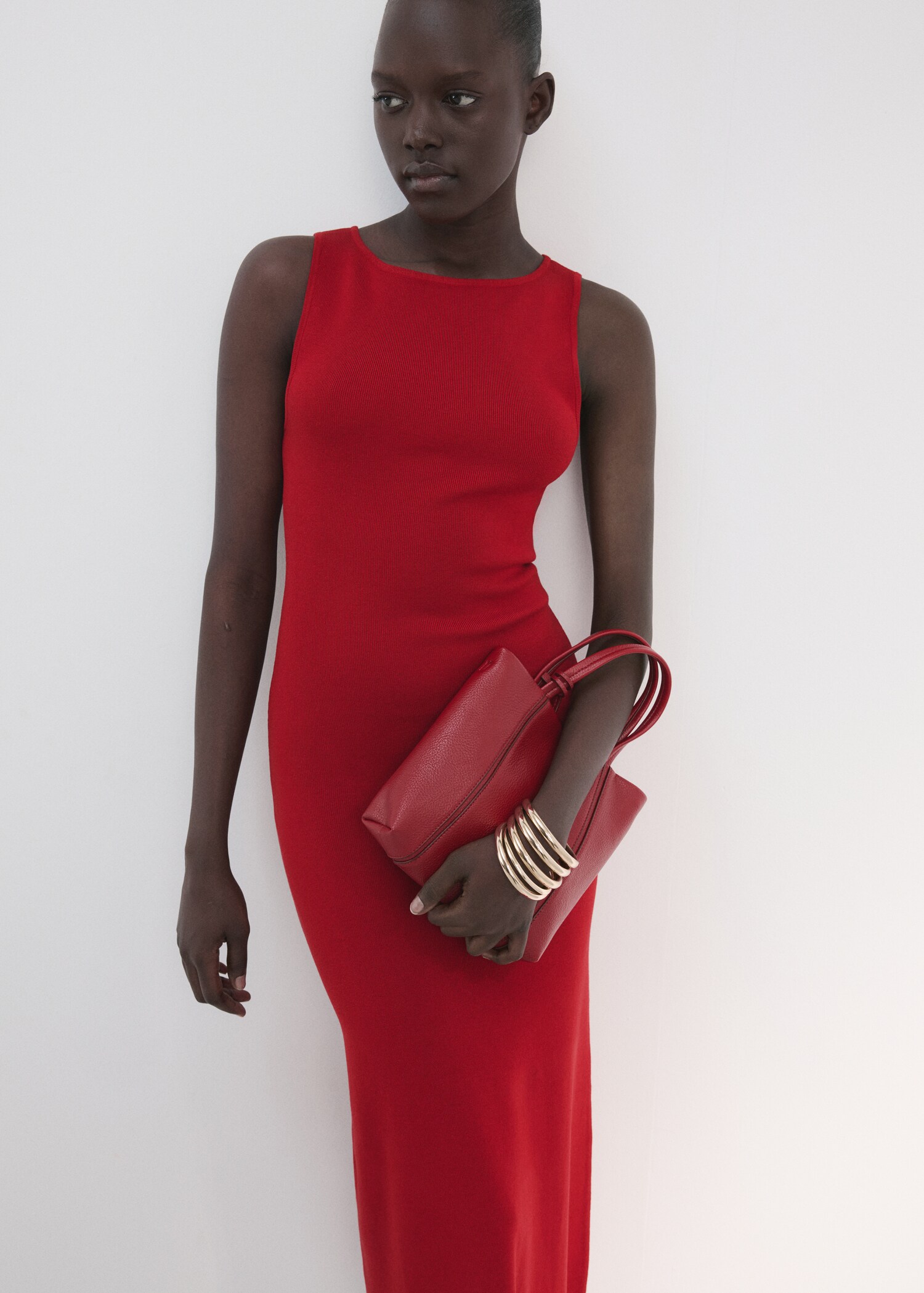 Robe midi ajustée - Plan moyen