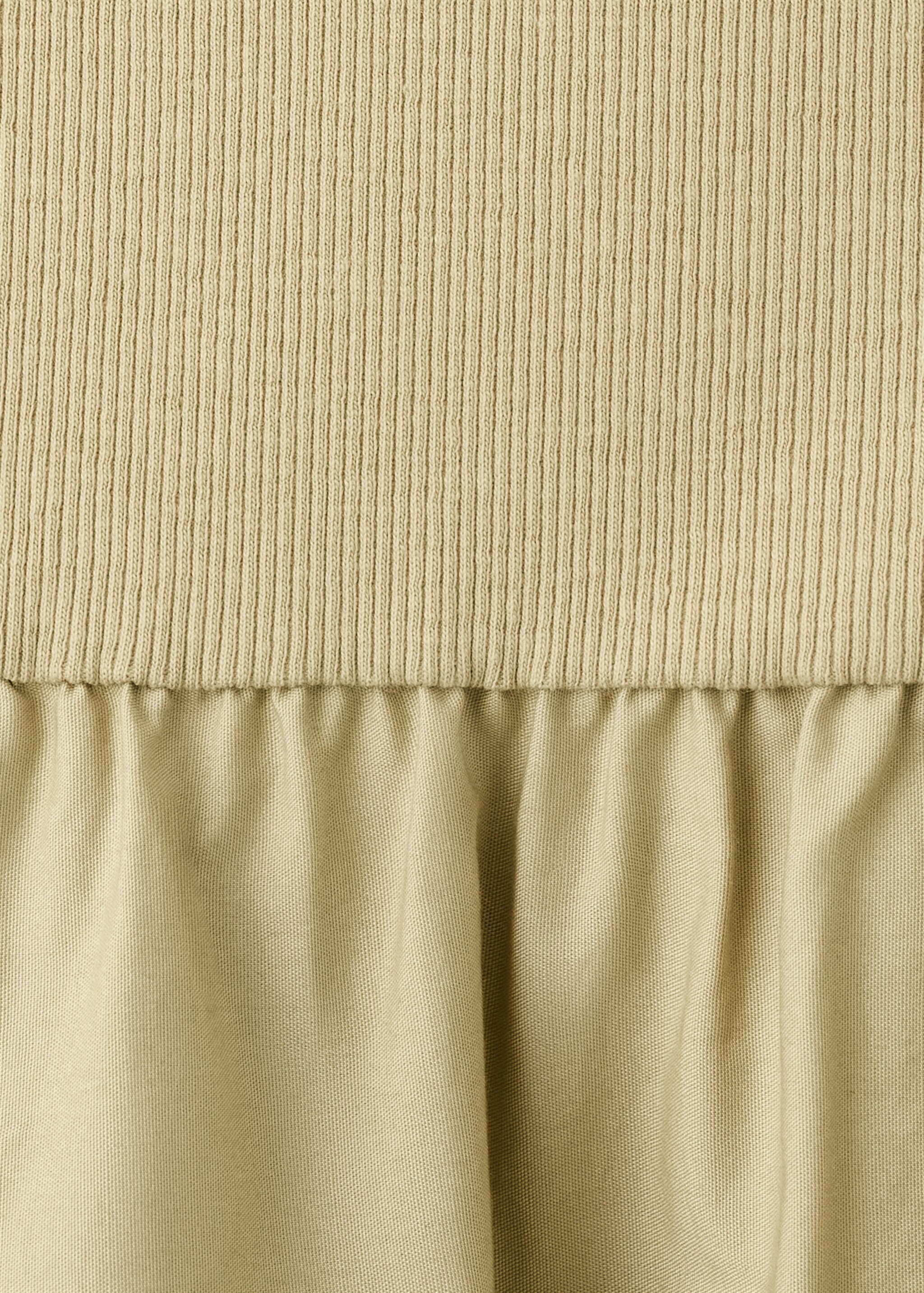 Contrast-bodice dress - Details of the article 8, Olive Green. Ref: 27057141-00.