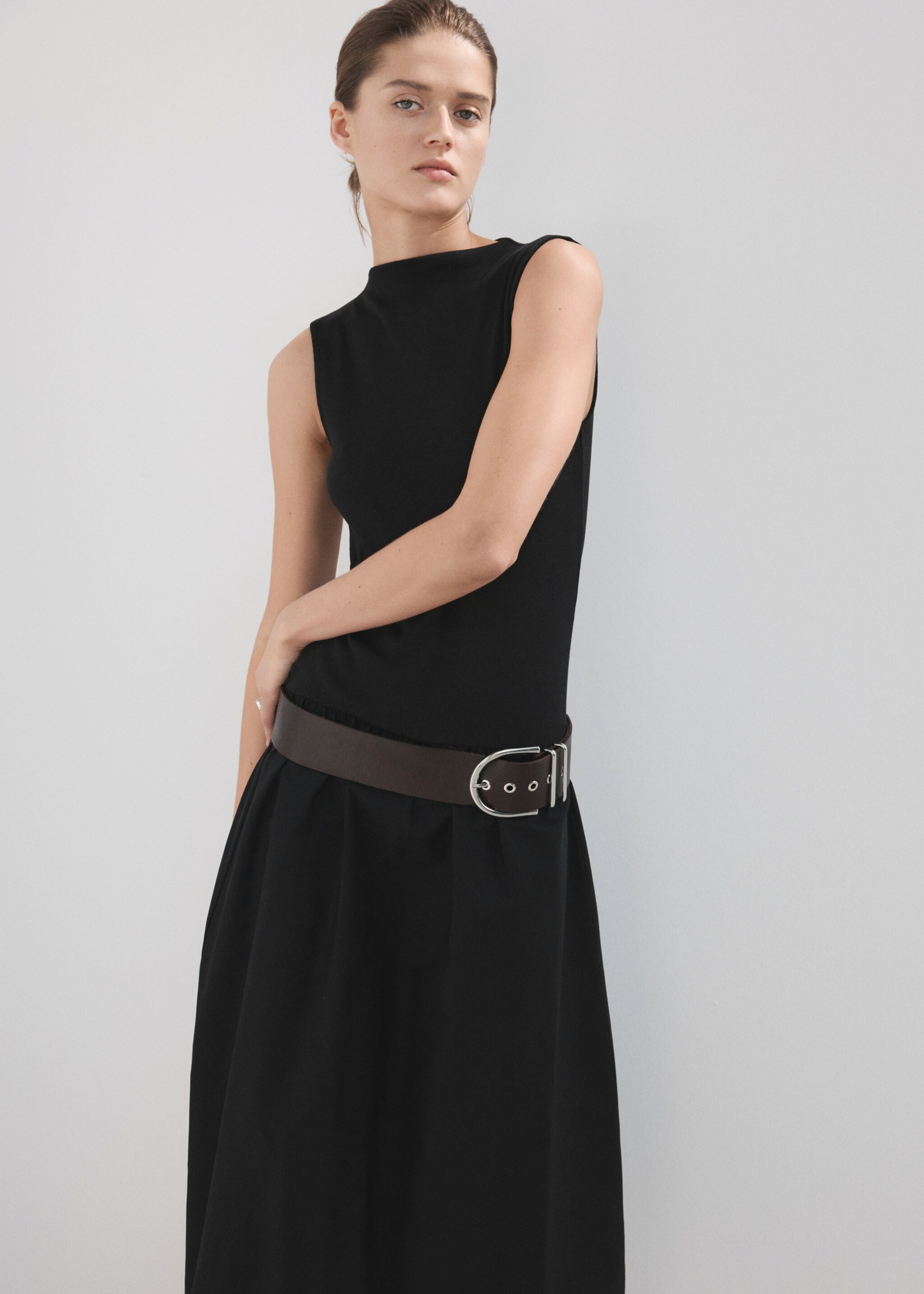 Contrast-bodice dress - Medium plane, Black. Ref: 27057141-00.