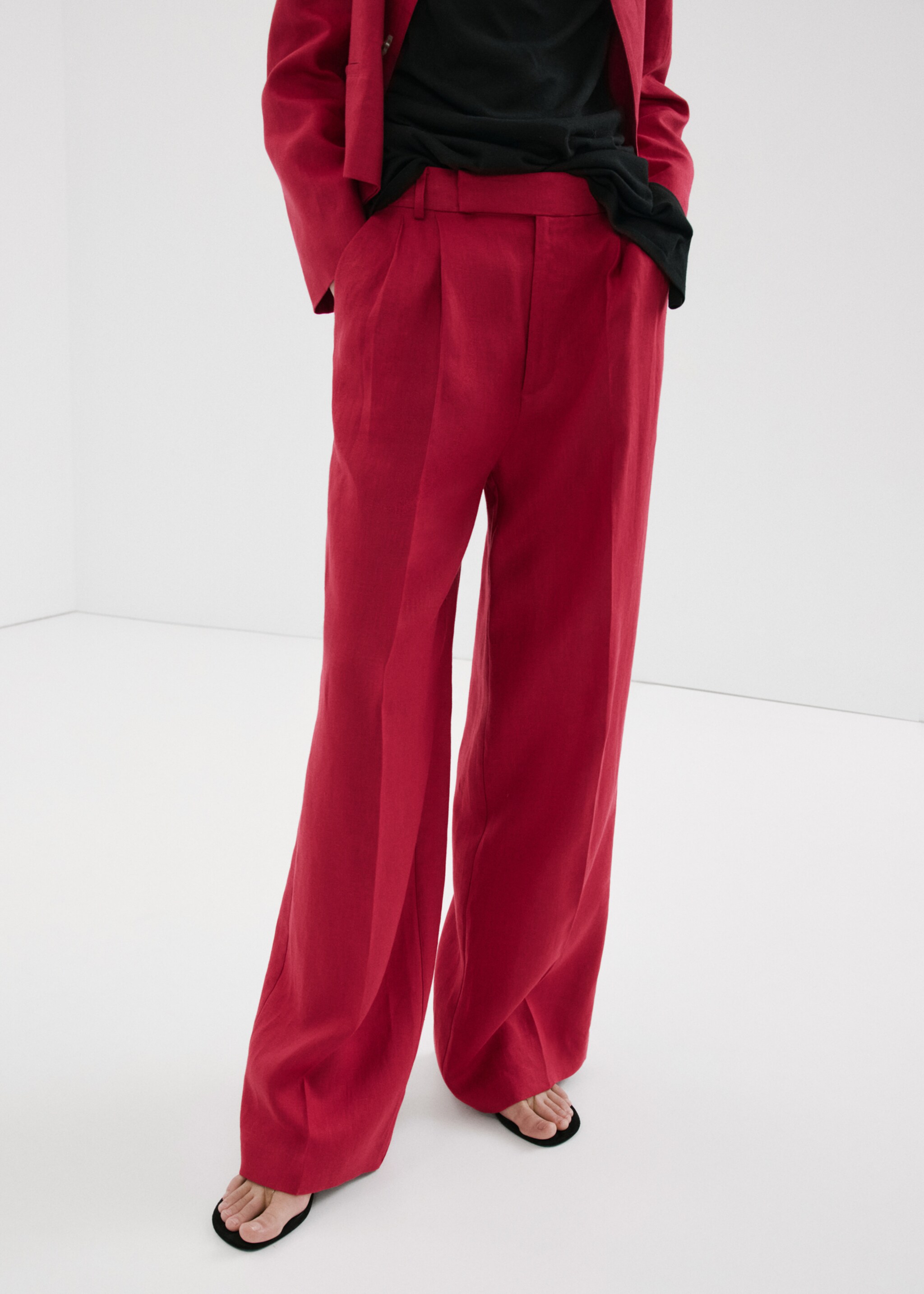 Pantalon droit lin - Plan moyen, Rouge. Ref: 27057142-00.