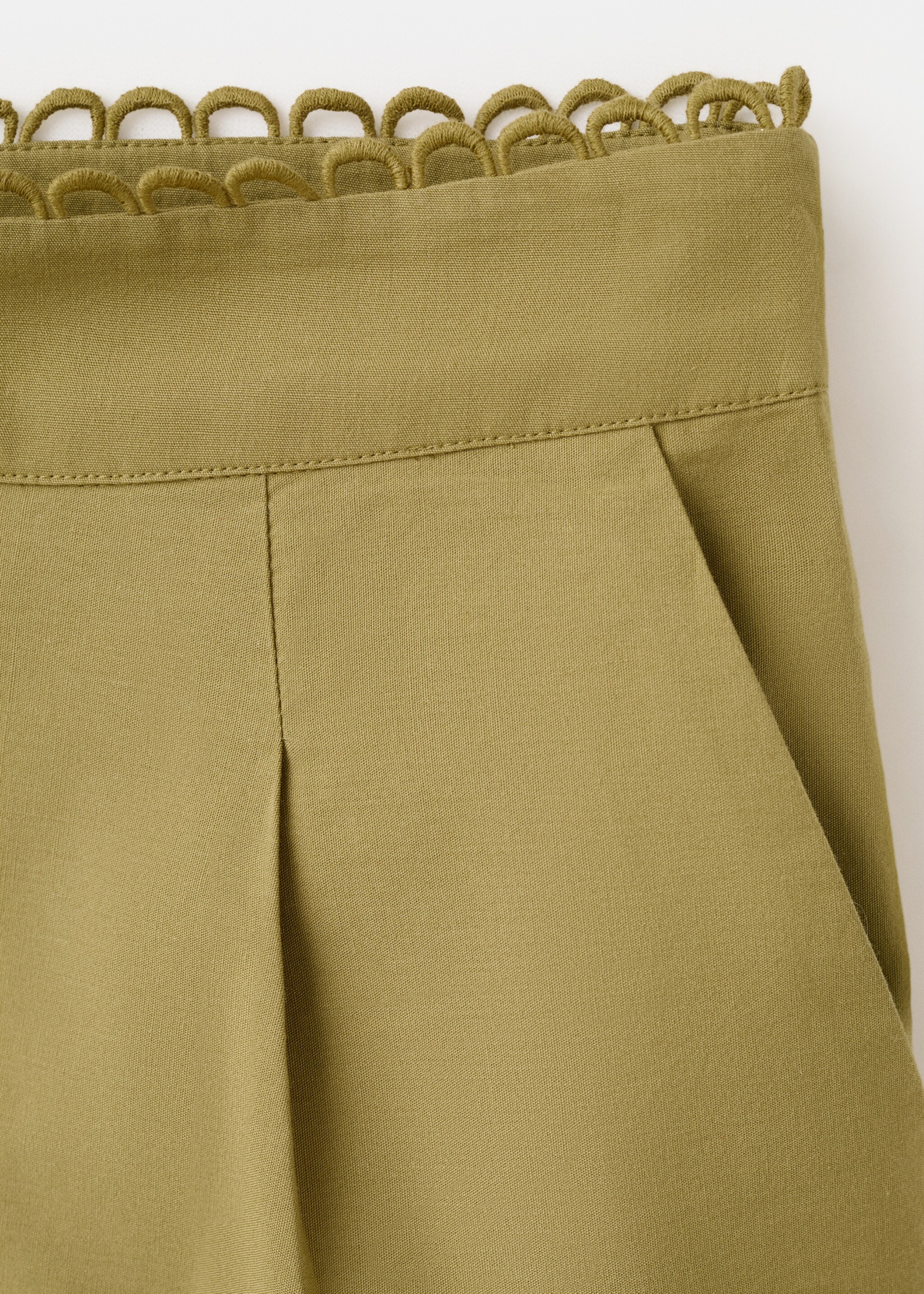 Short détails ajourés broderies - Détail de l'article 8, Vert. Ref: 27057146-00.