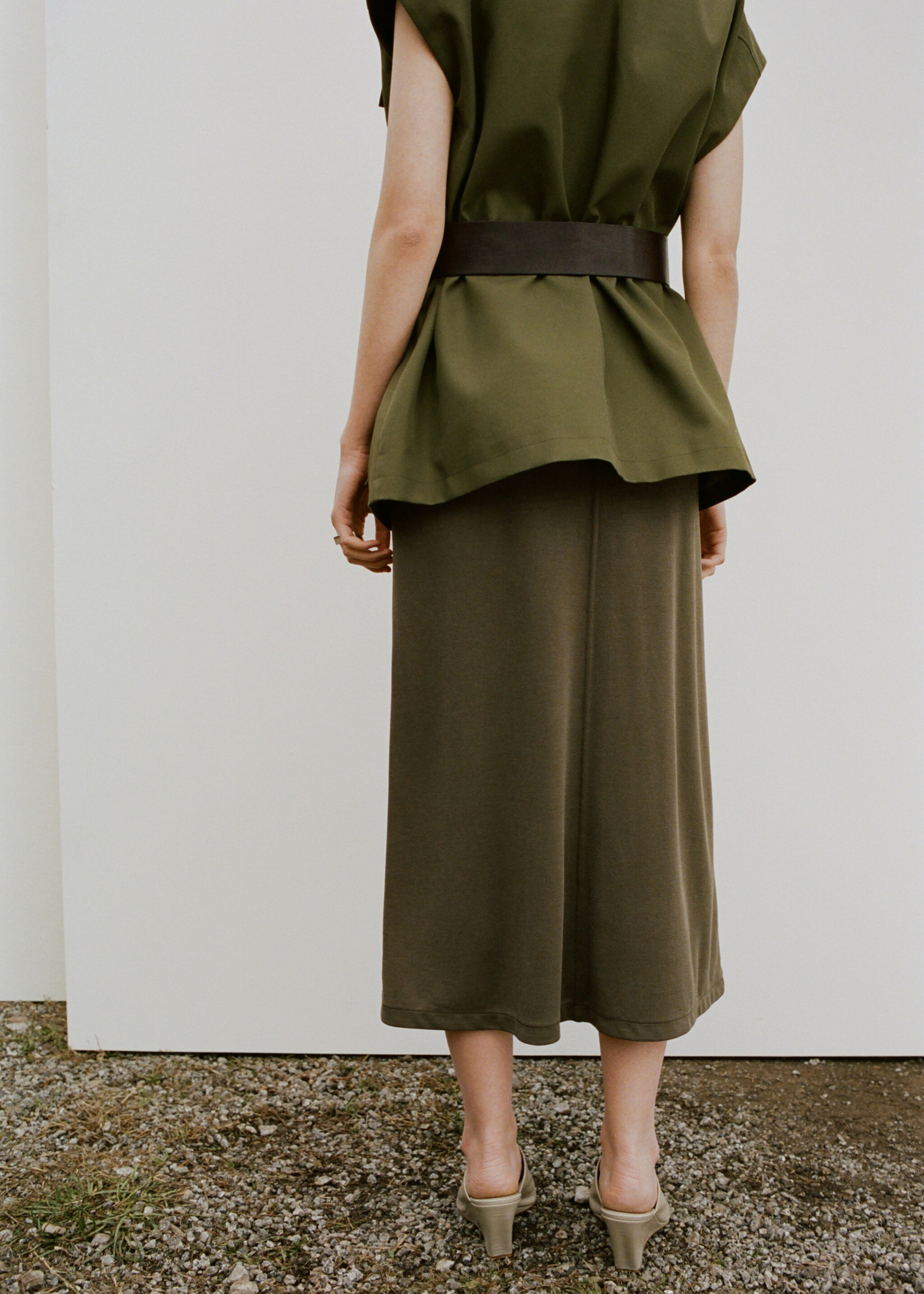 Jupe droite modal - Verso de l’article, Kaki. Ref: 27057149-00.