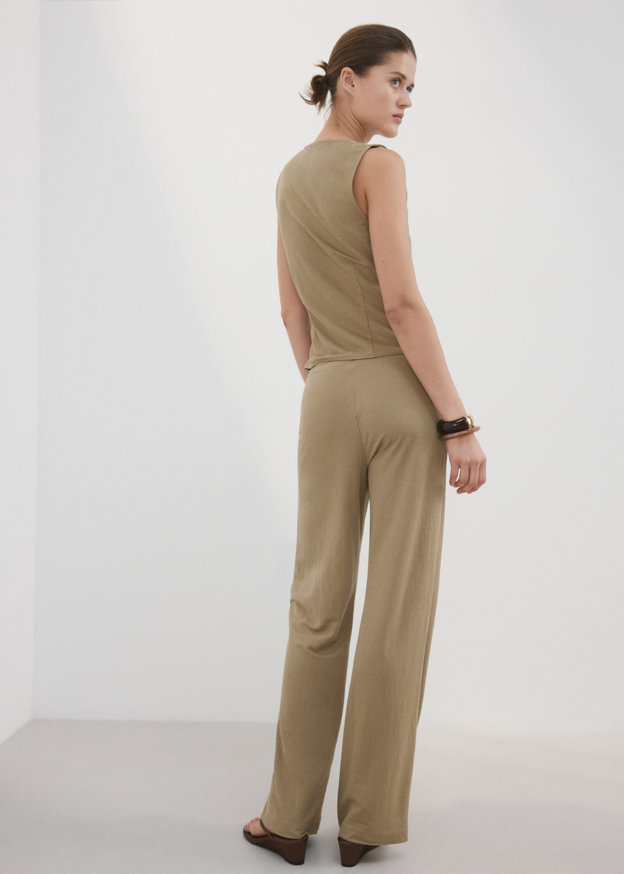 Straight mid-rise trousers - Reverse of the article, Medium Brown. Ref: 27057150-00.