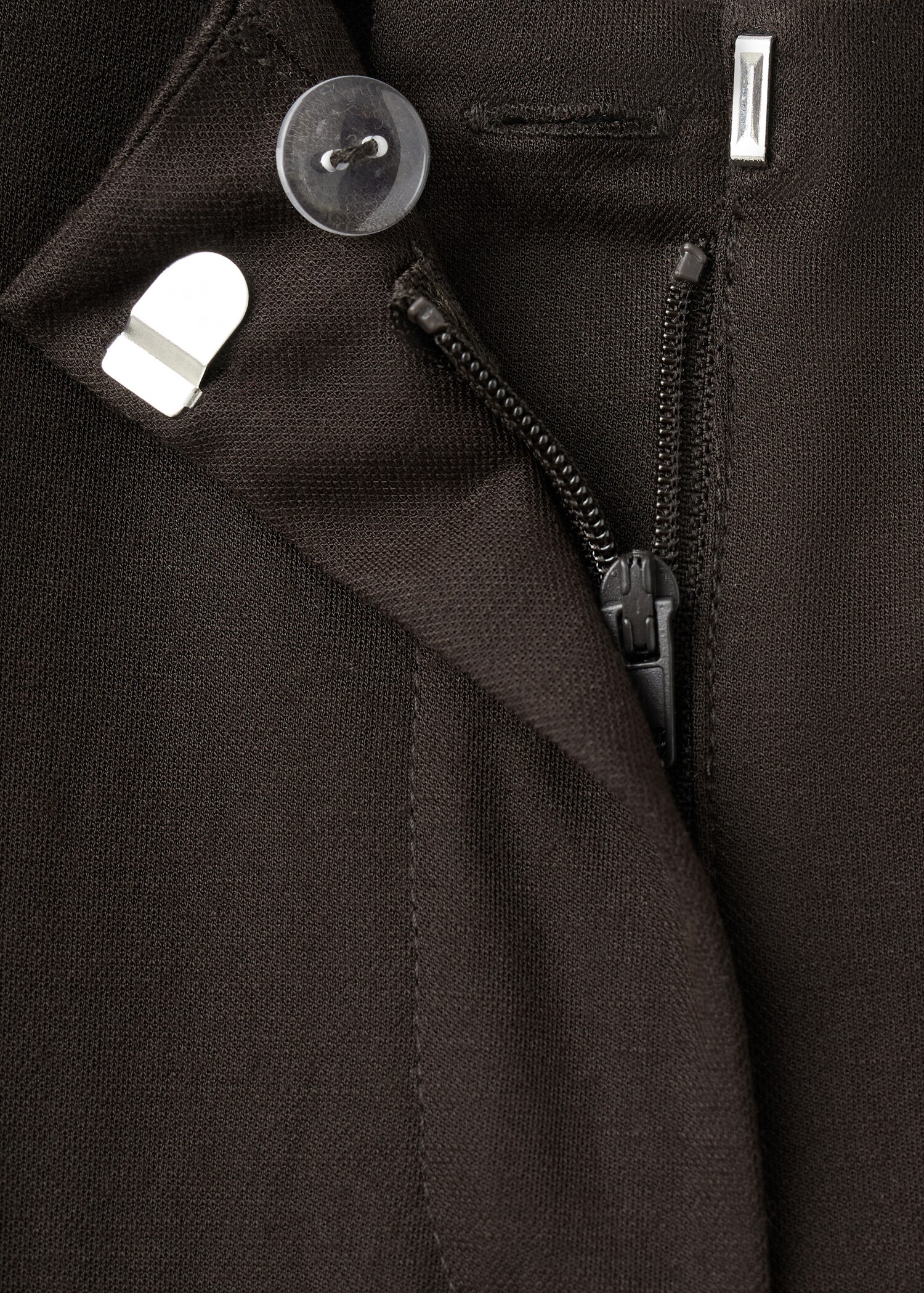 Straight mid-rise trousers - Details of the article 8