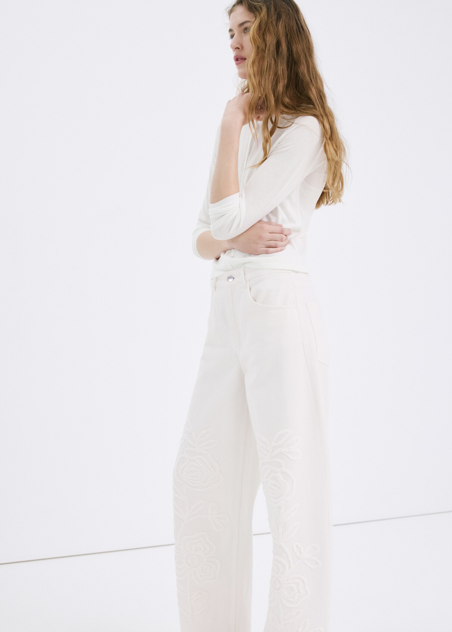 Jean large avec broderie à fleurs - Détail de l'article 6